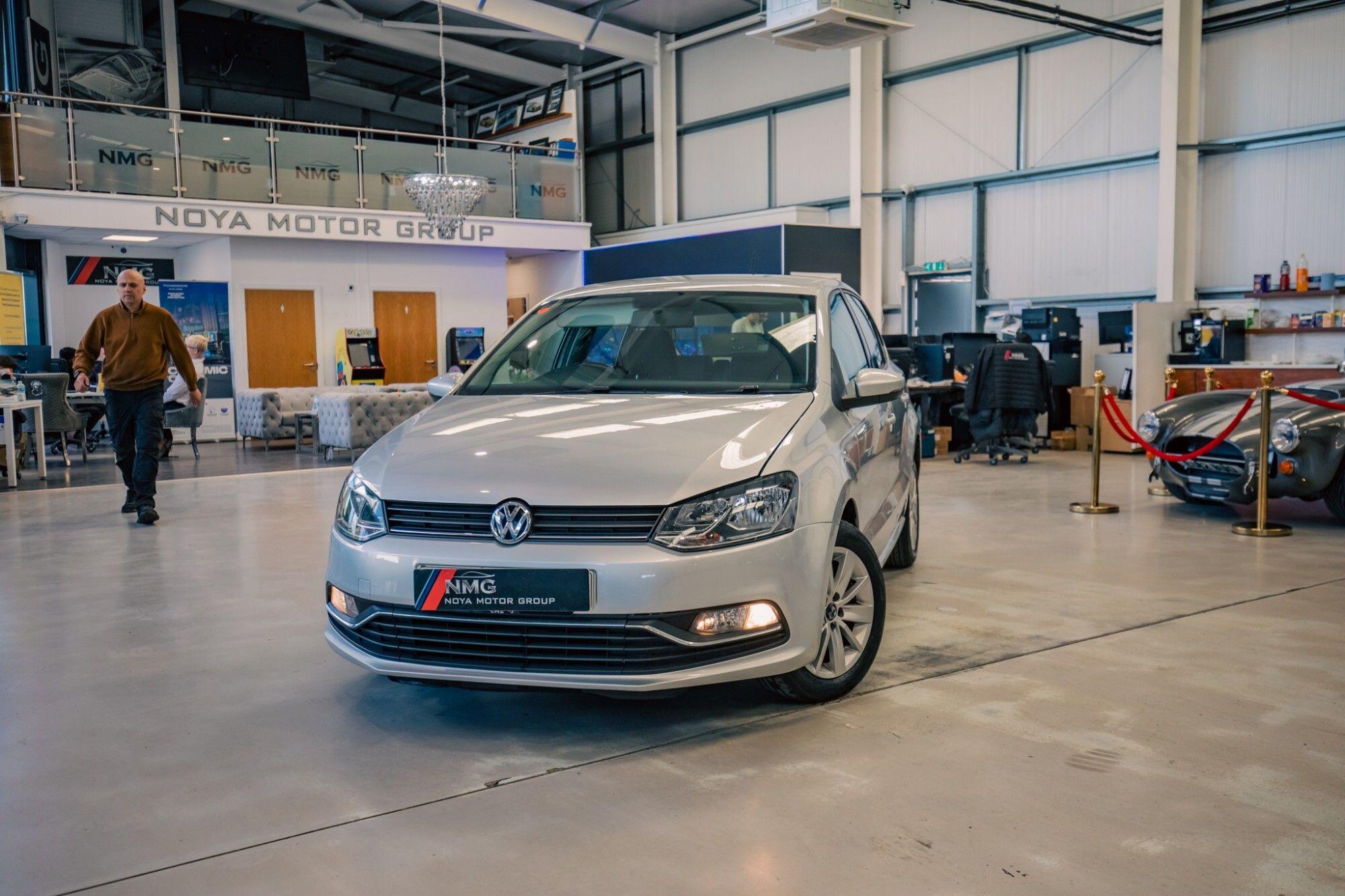 Volkswagen Polo view 4