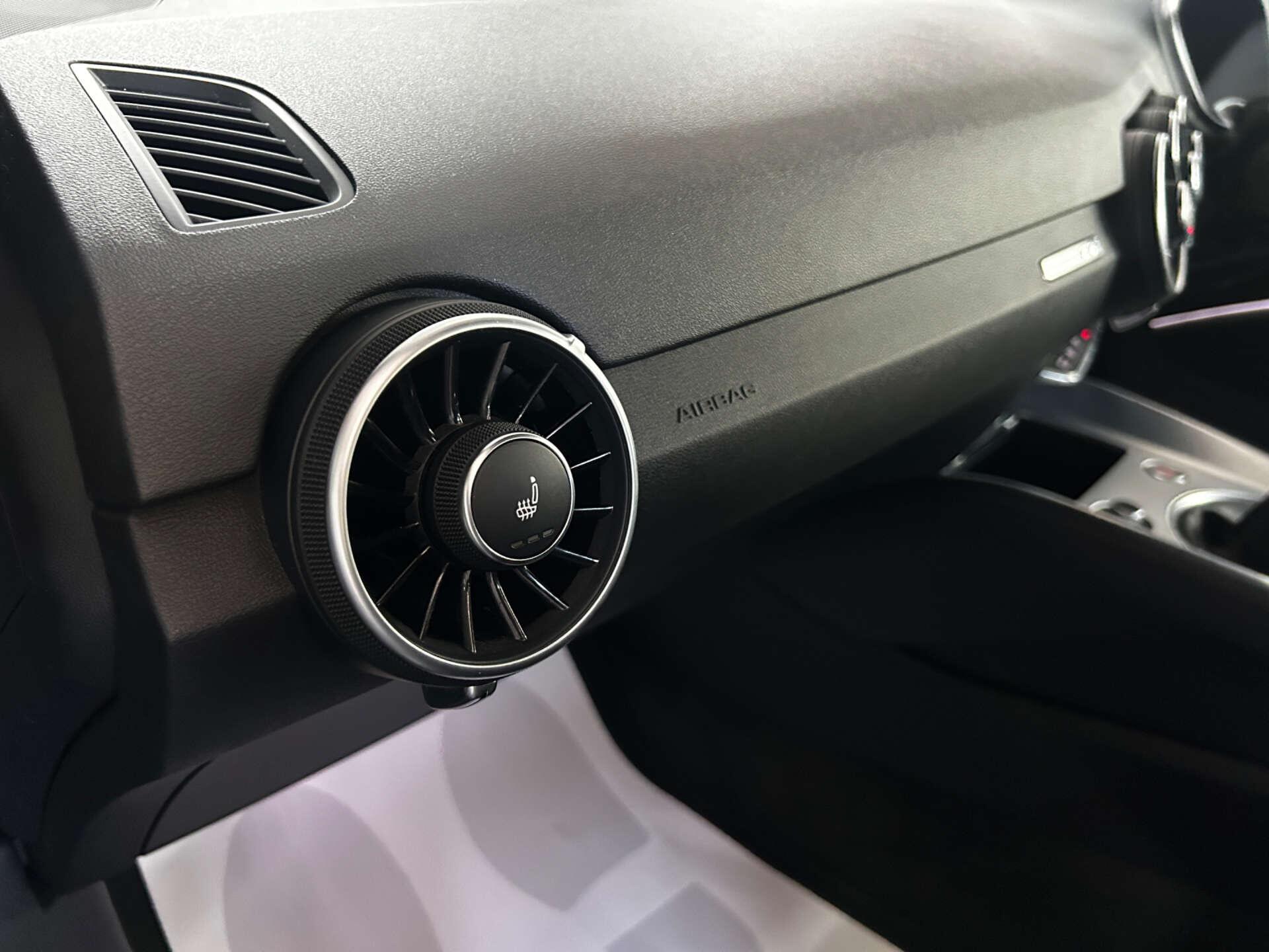 Audi TT view 61