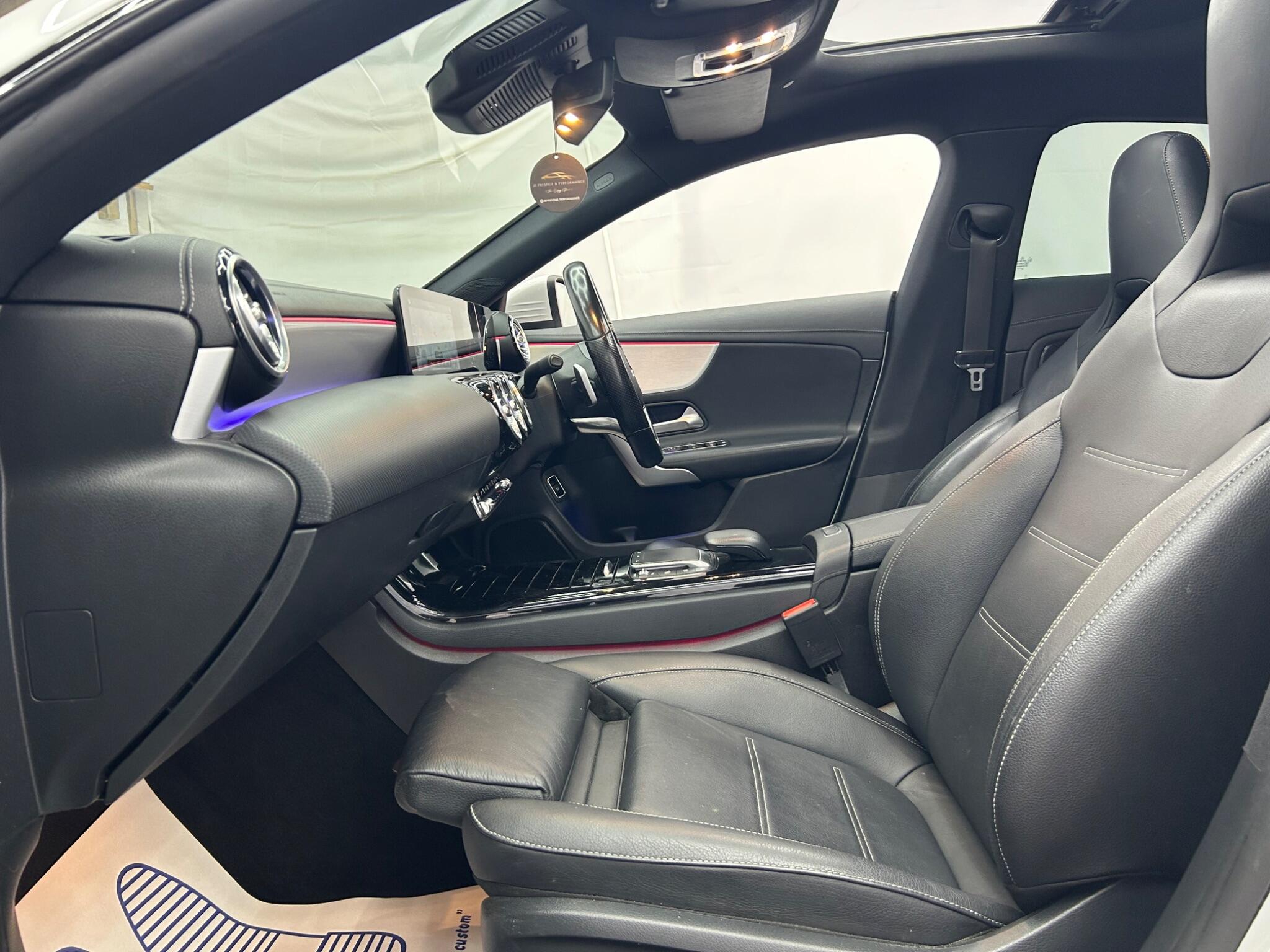 Mercedes-Benz Cla view 52