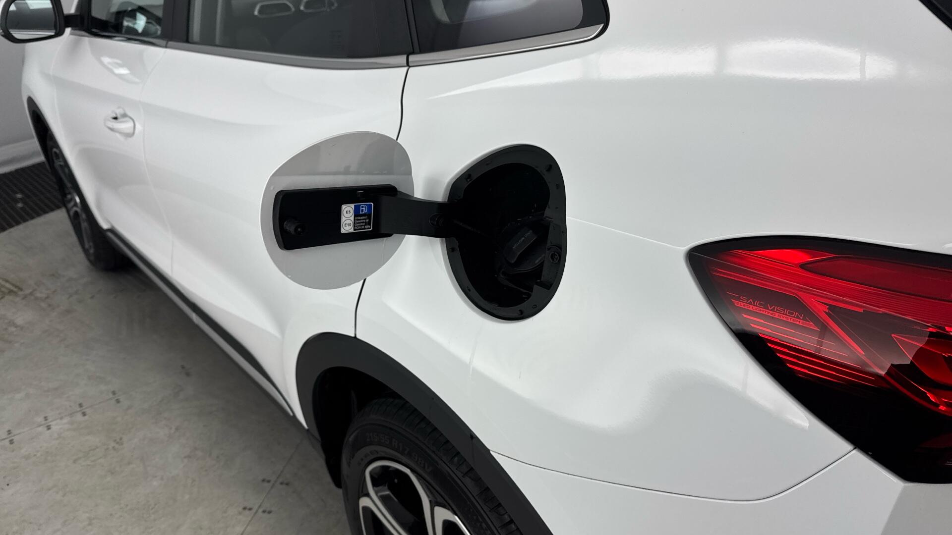 MG ZS view 24