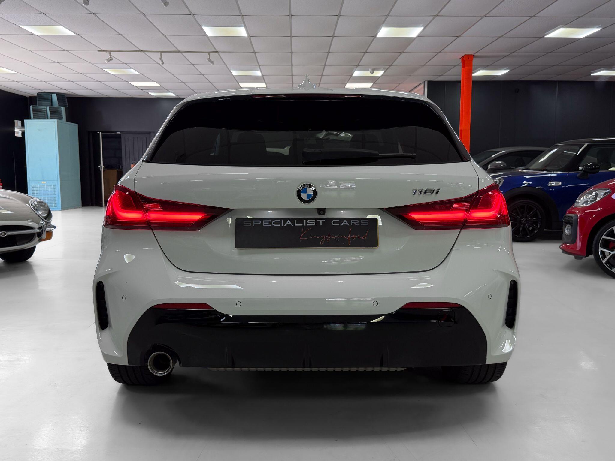 BMW 1 Series view 15