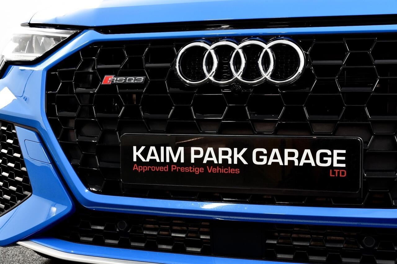 Audi RS Q3 view 11