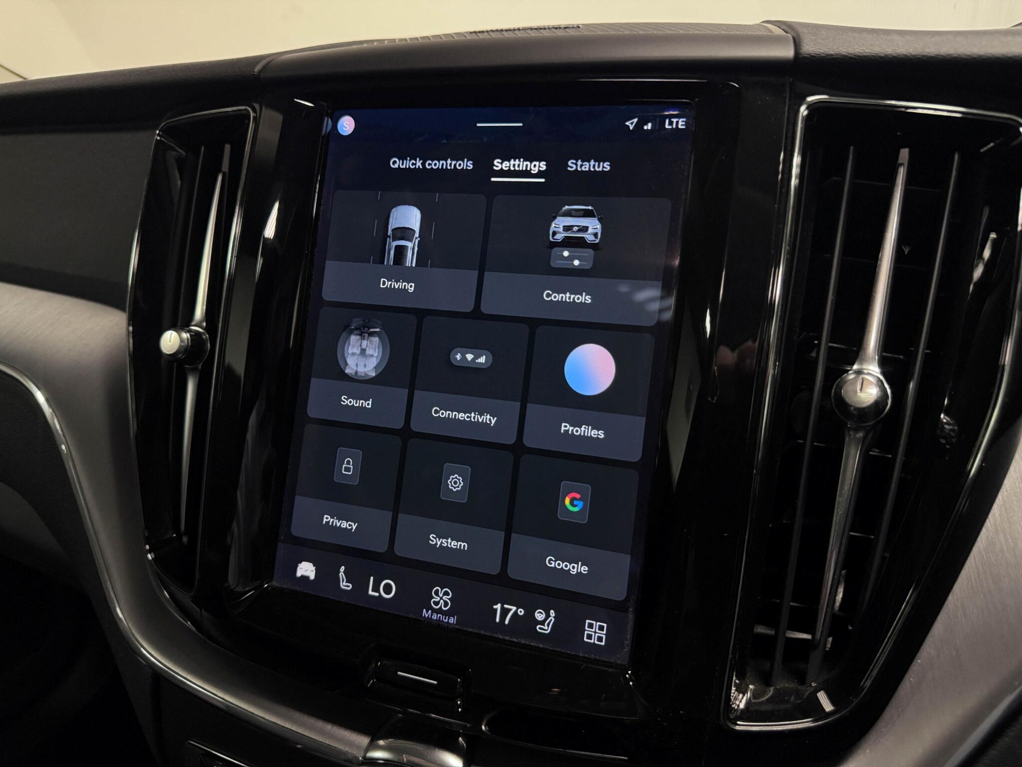 Volvo XC60 view 41