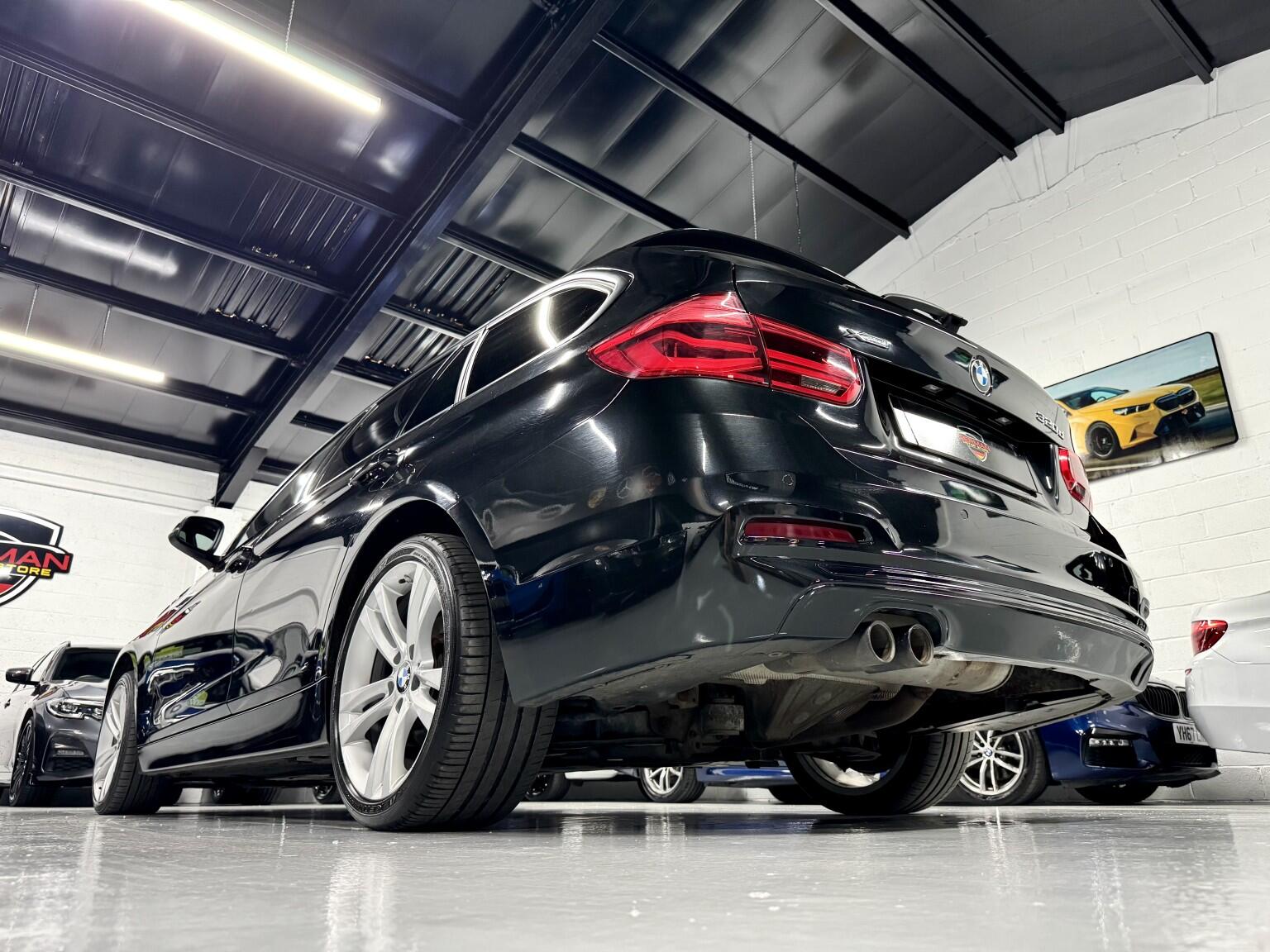 BMW 3 Series view 11