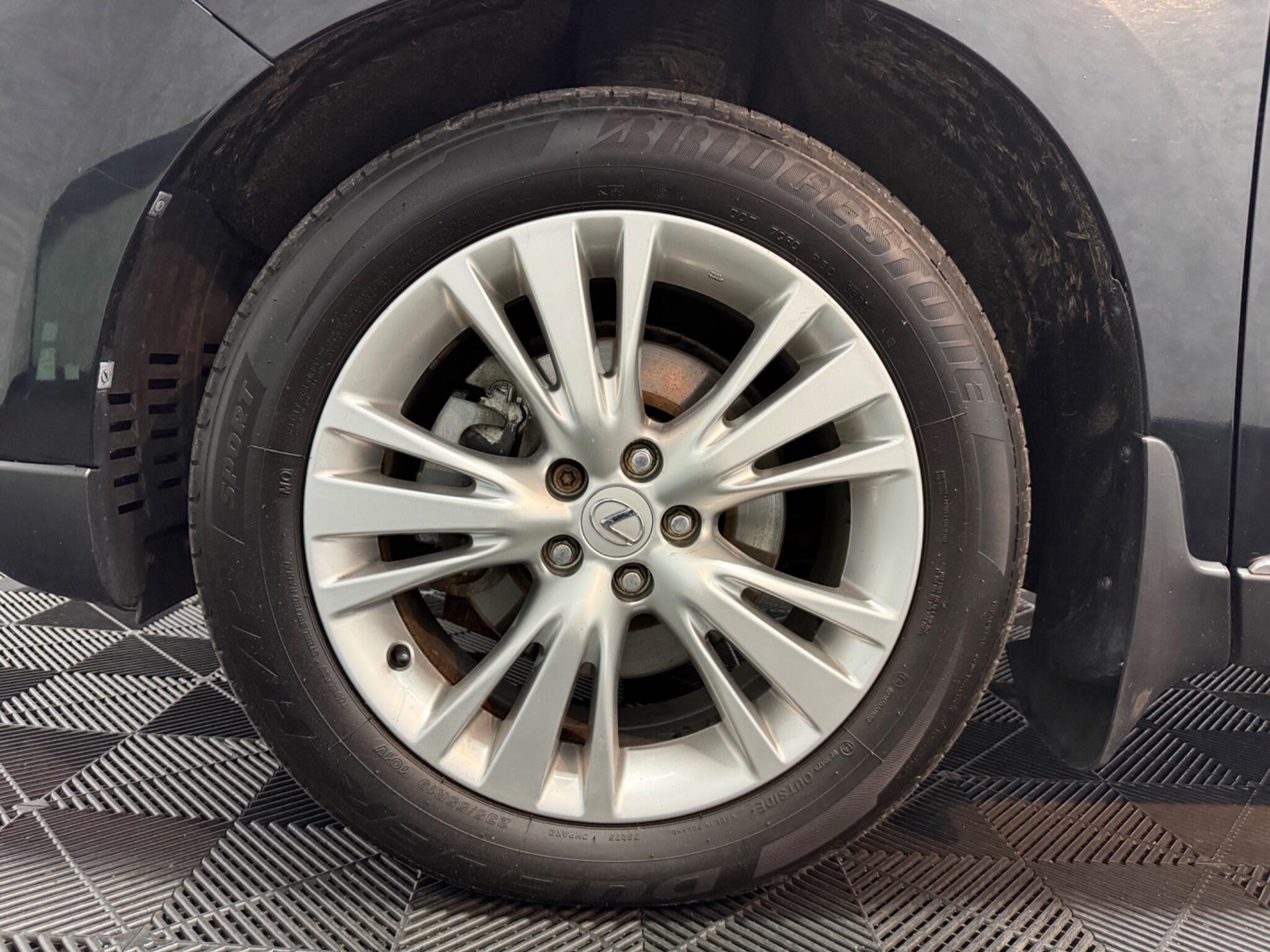 Lexus RX view 24