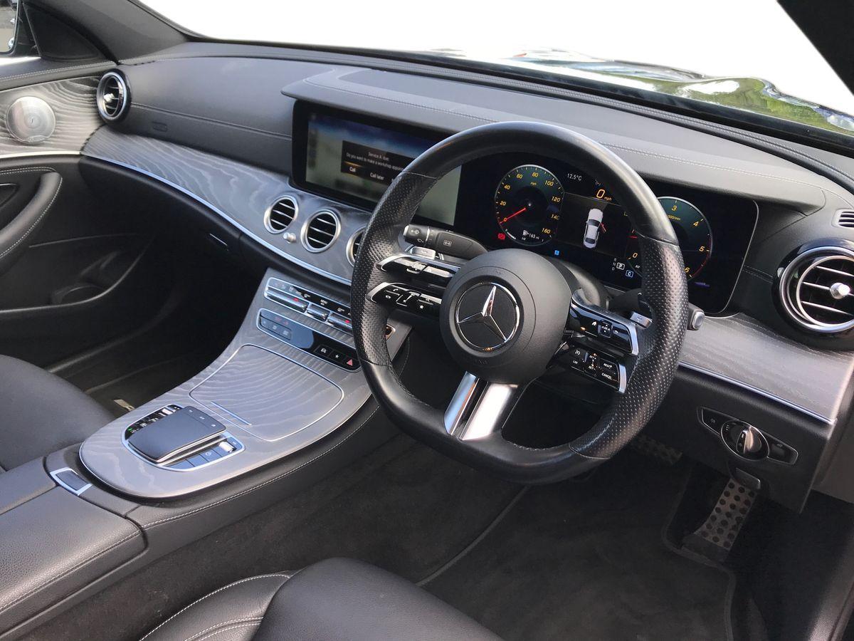 Mercedes-Benz E-Class view 3