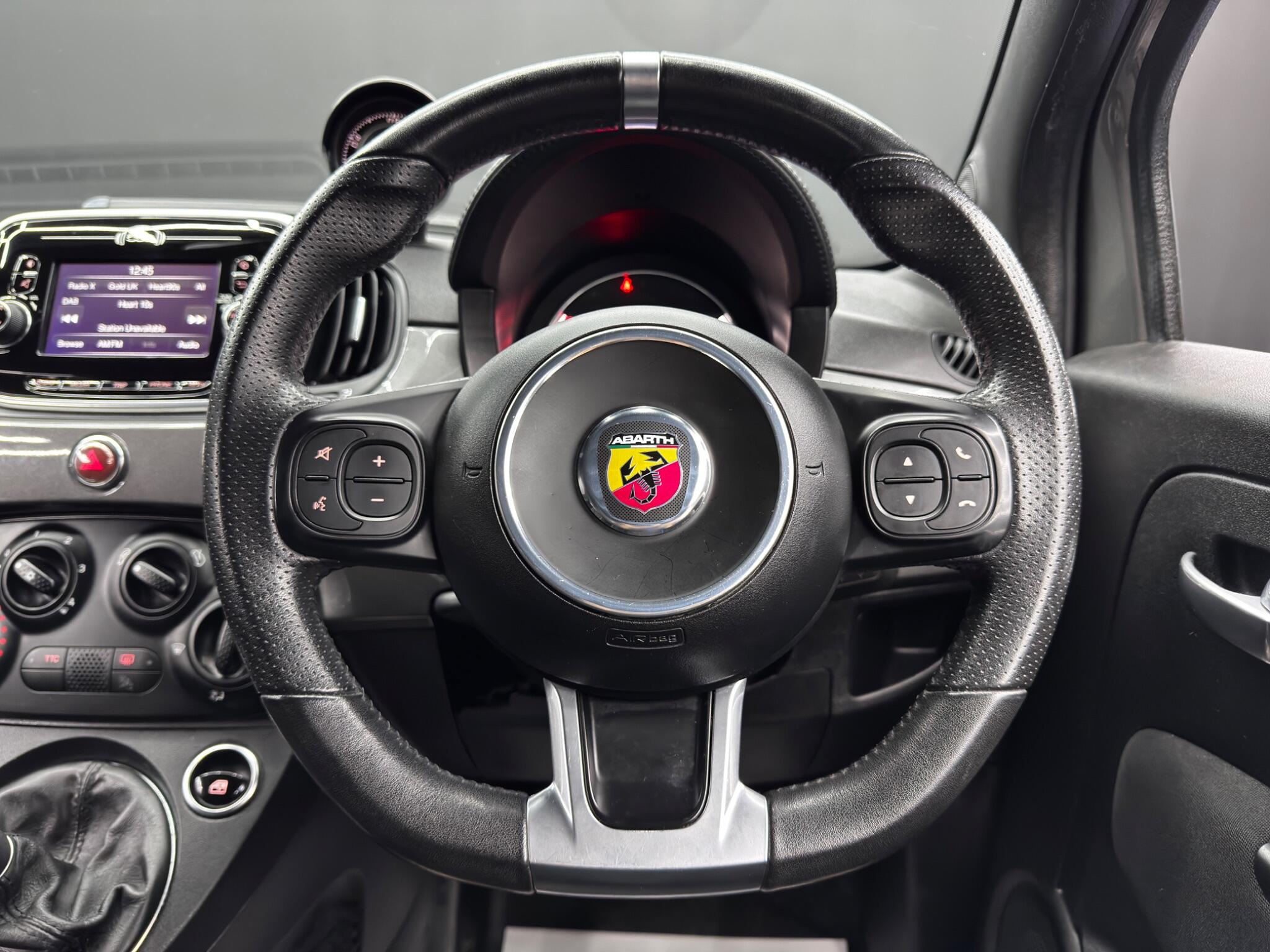 Abarth 595 view 18