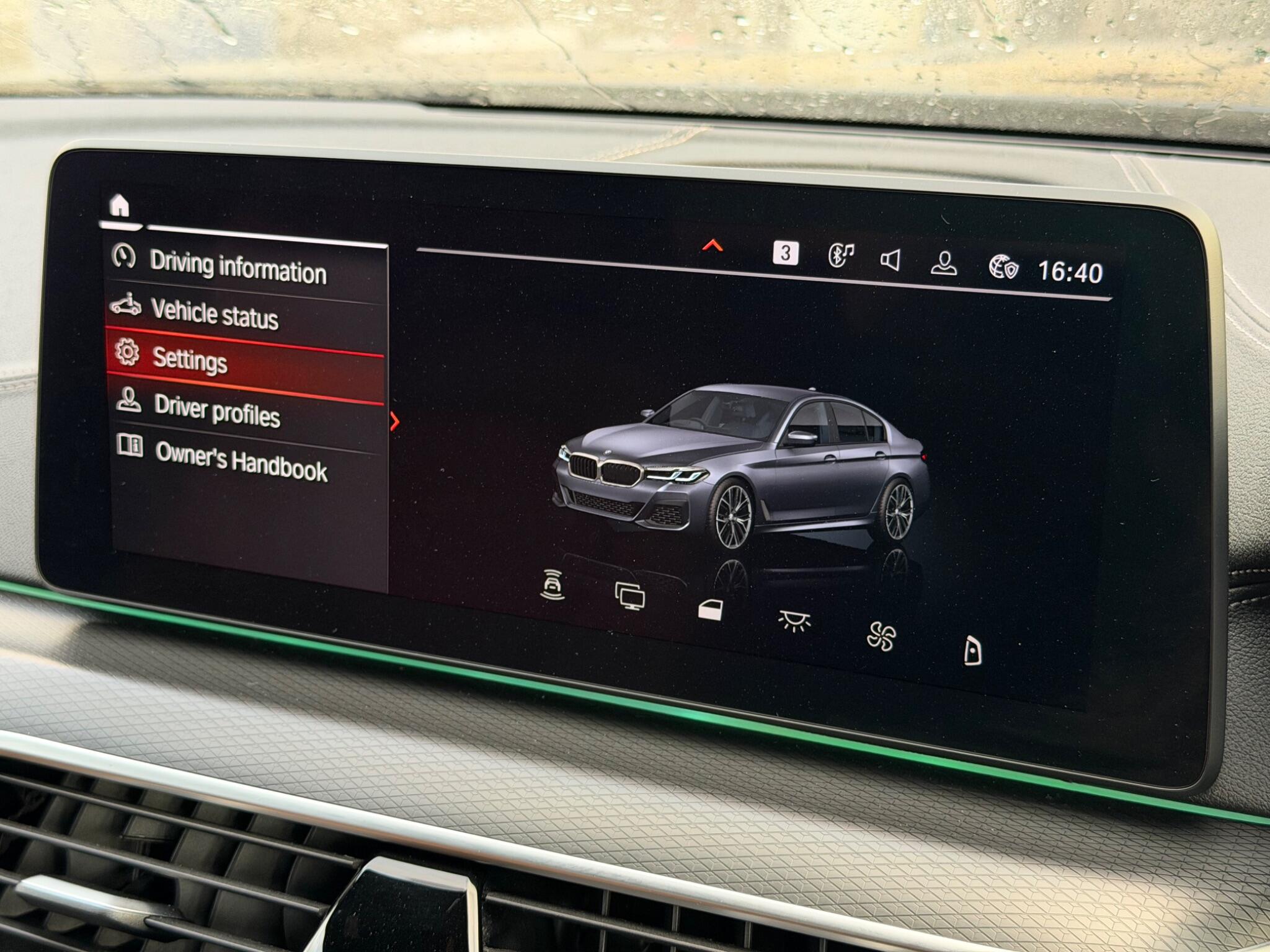 BMW 5 Series view 39