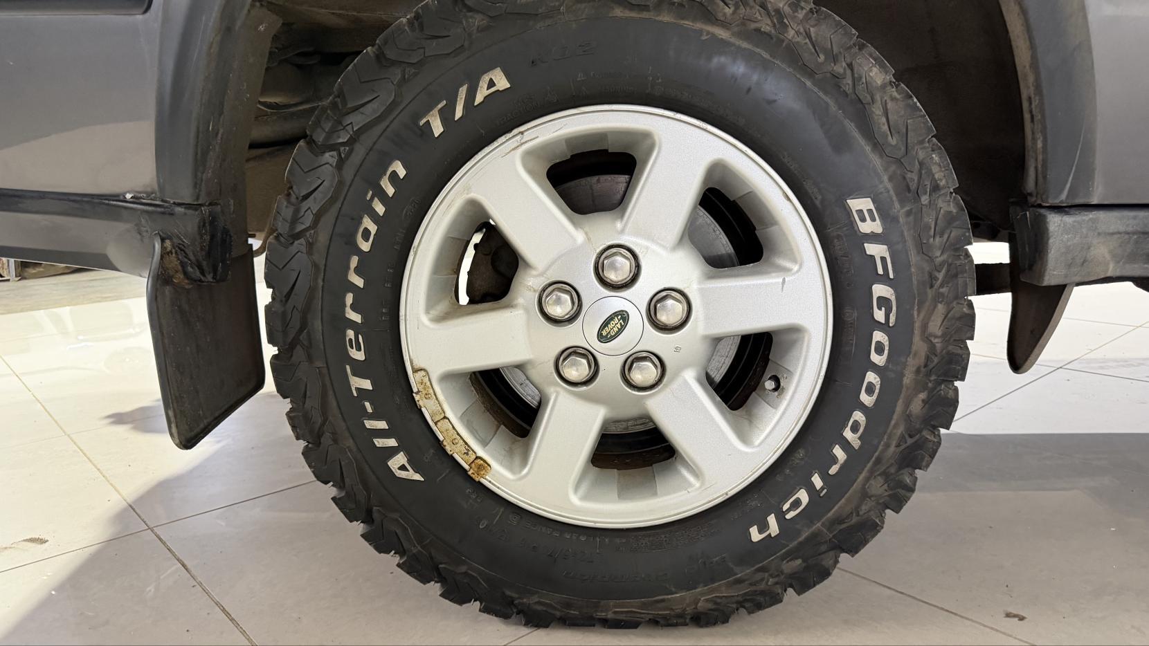 Land Rover Discovery 4 view 33