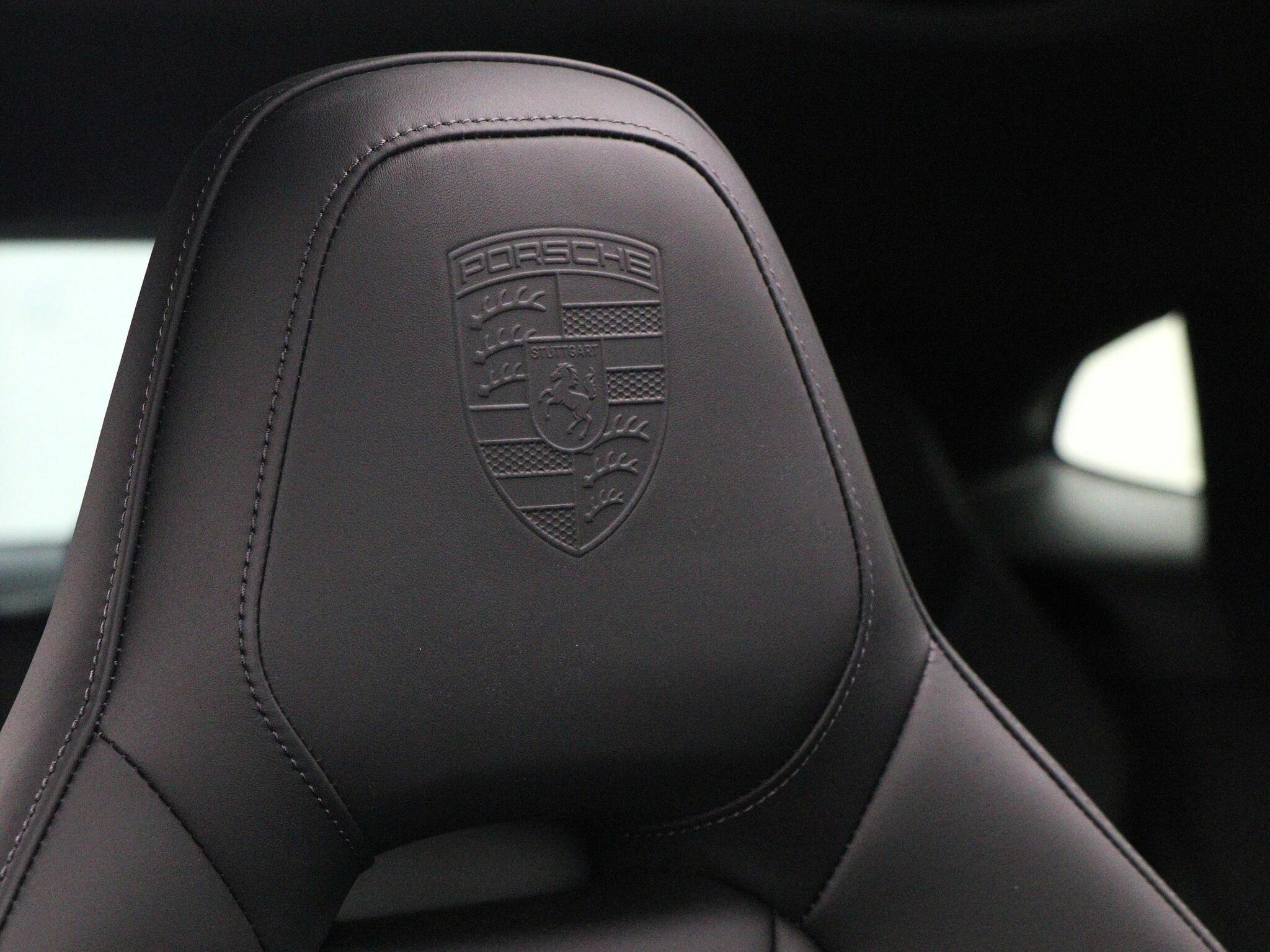 Porsche Panamera view 38