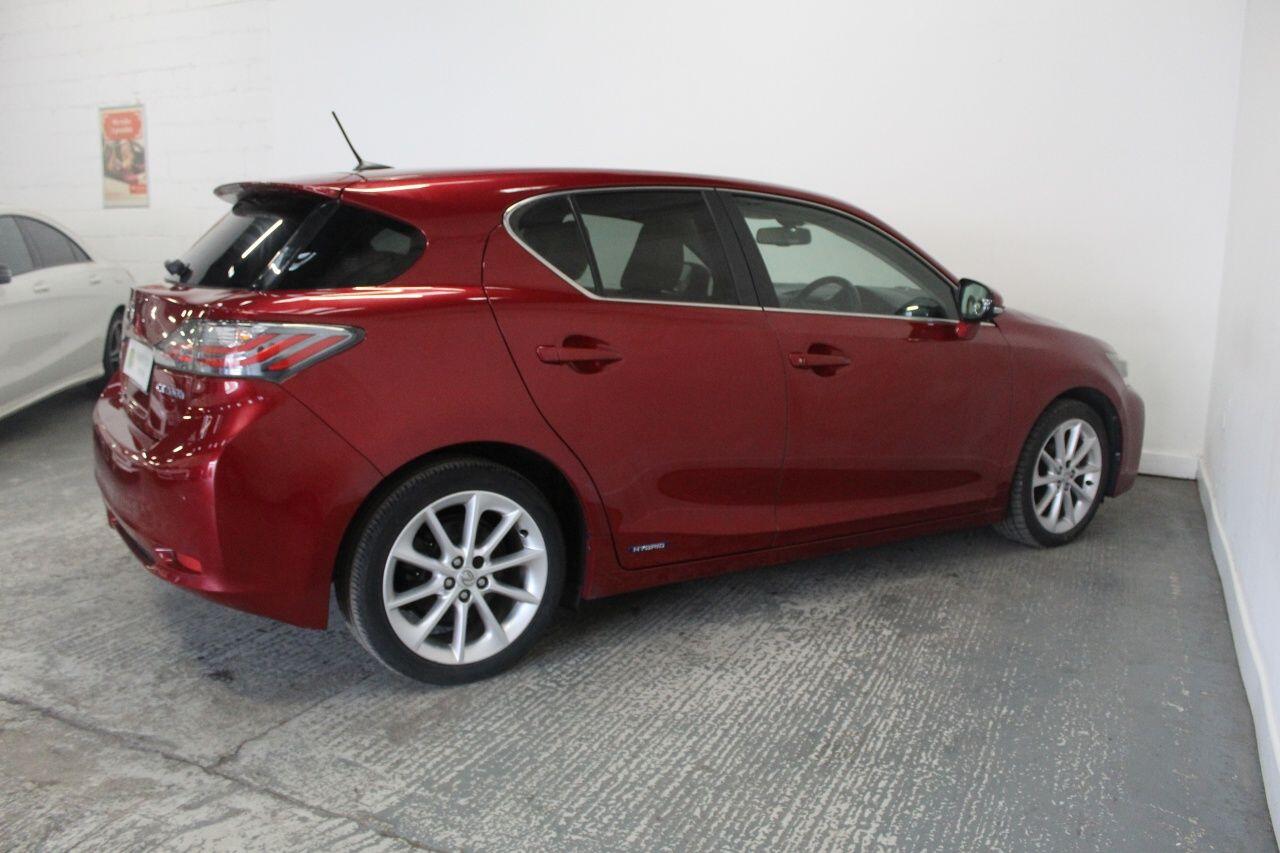 Lexus CT view 11