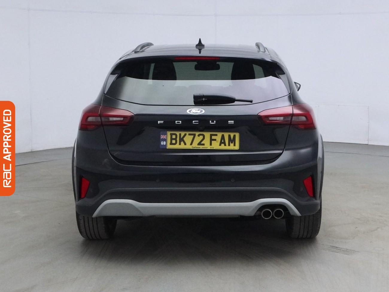 Ford Focus view 8