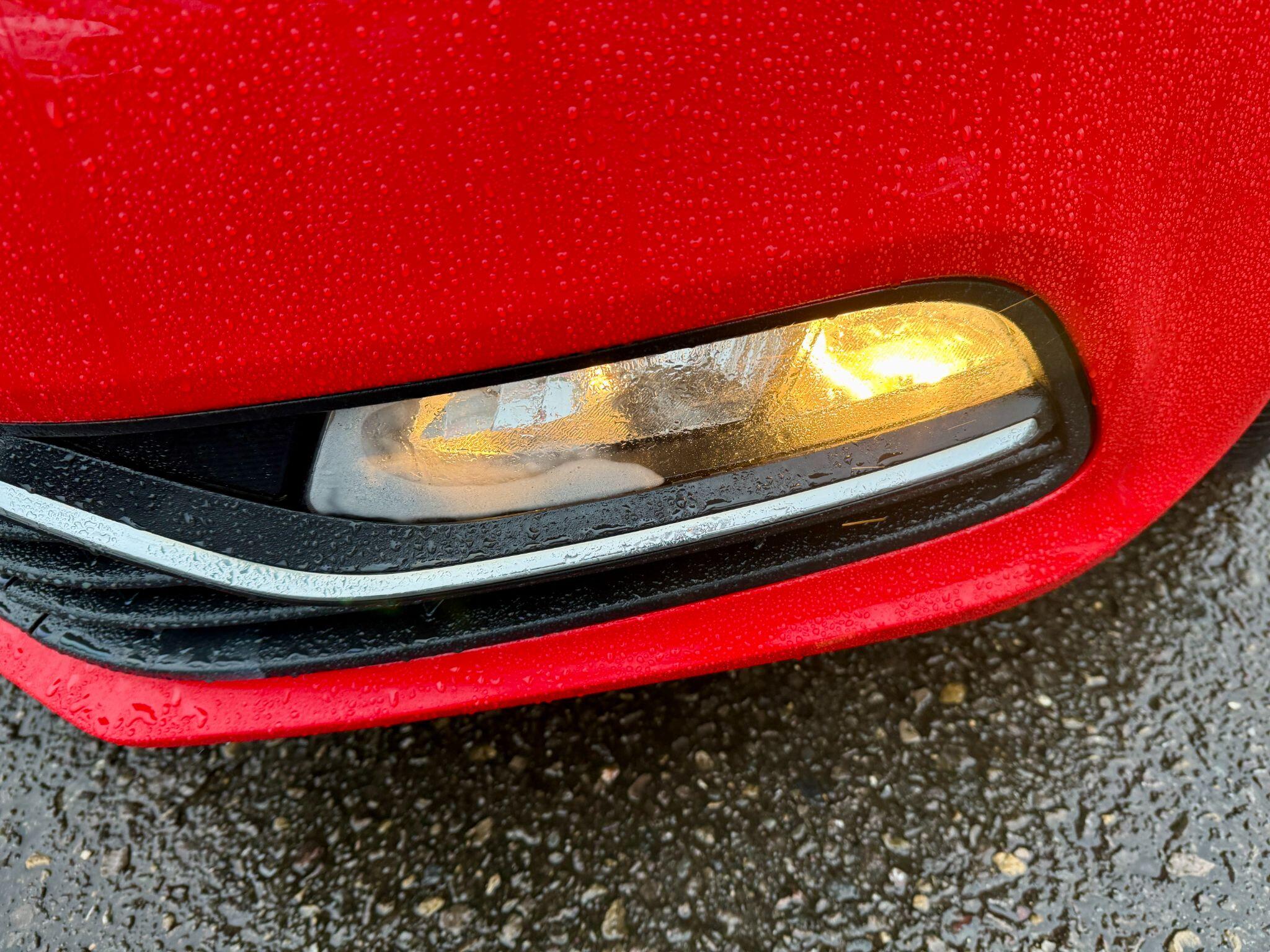 2015 Volkswagen Polo image 7