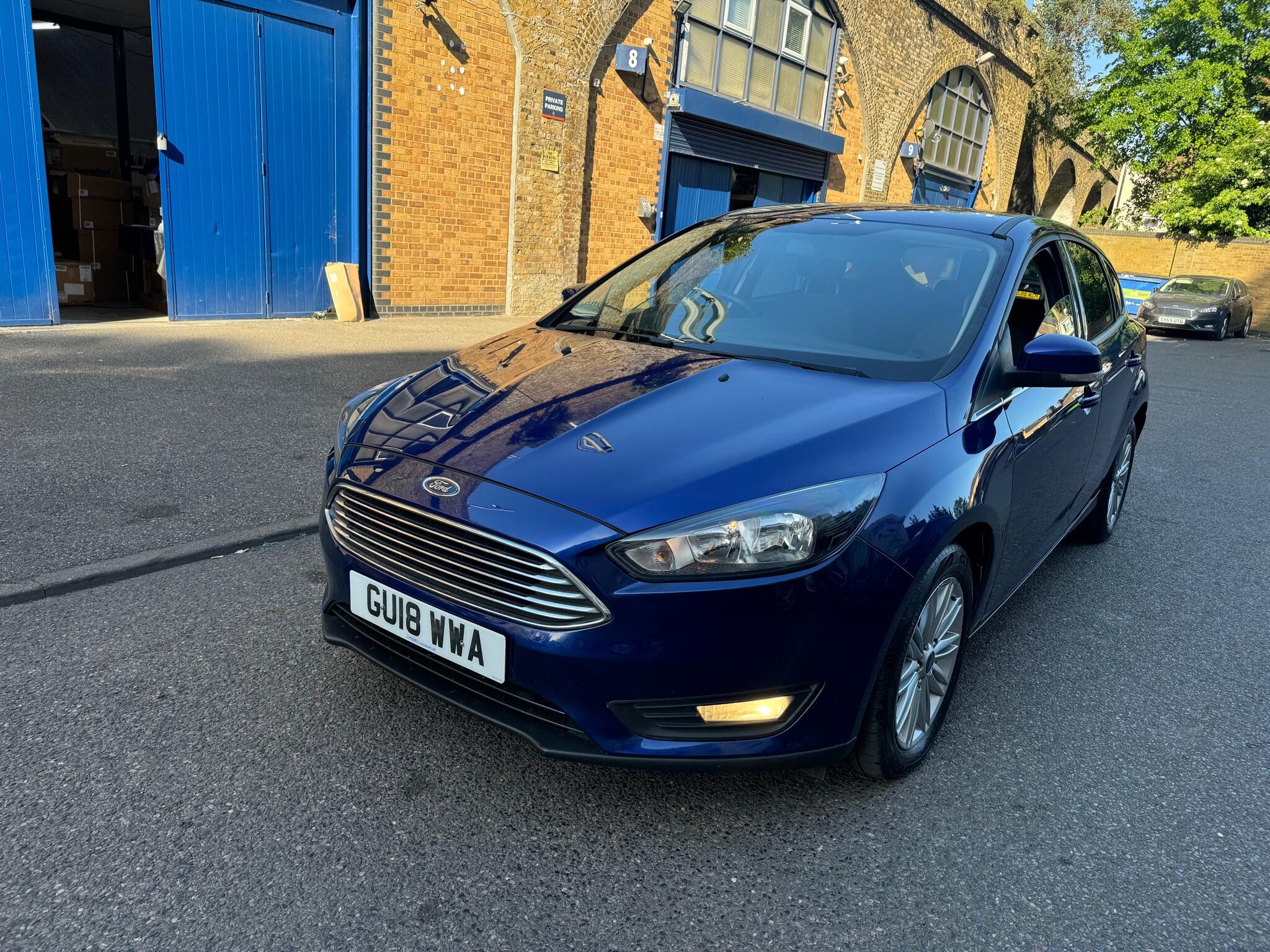 Ford Focus view 5