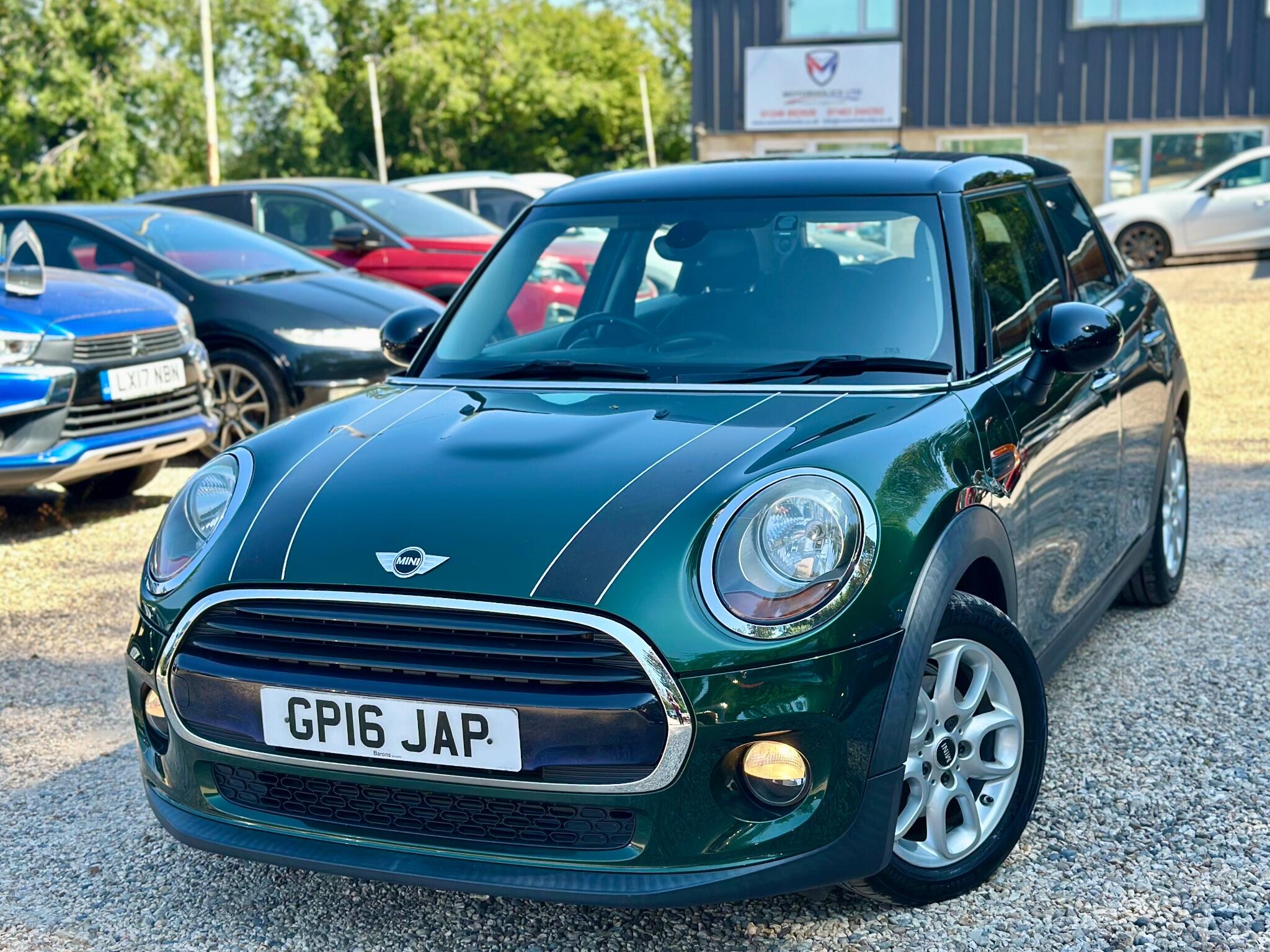 MINI Hatch view 5