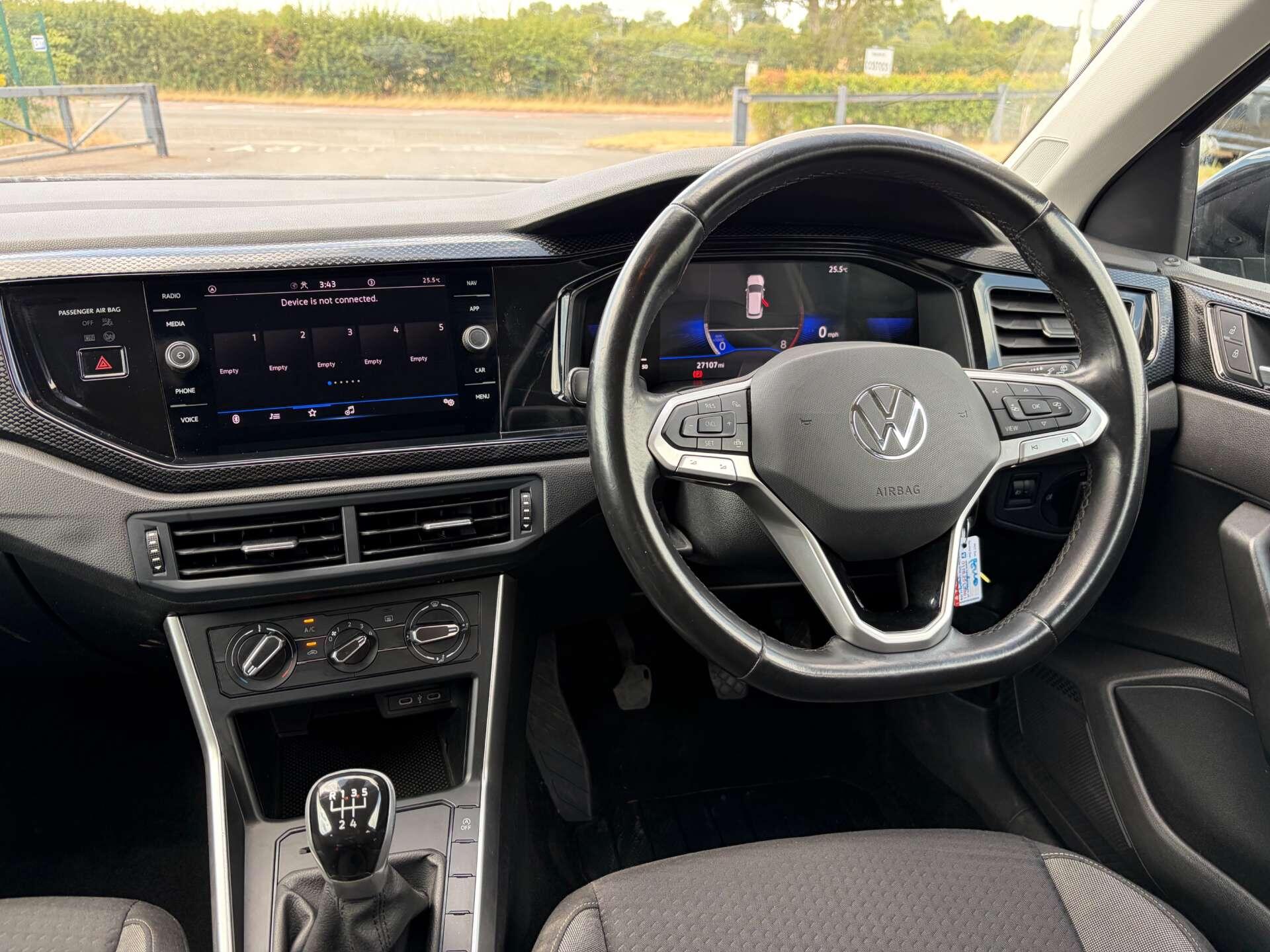 Volkswagen Polo view 2