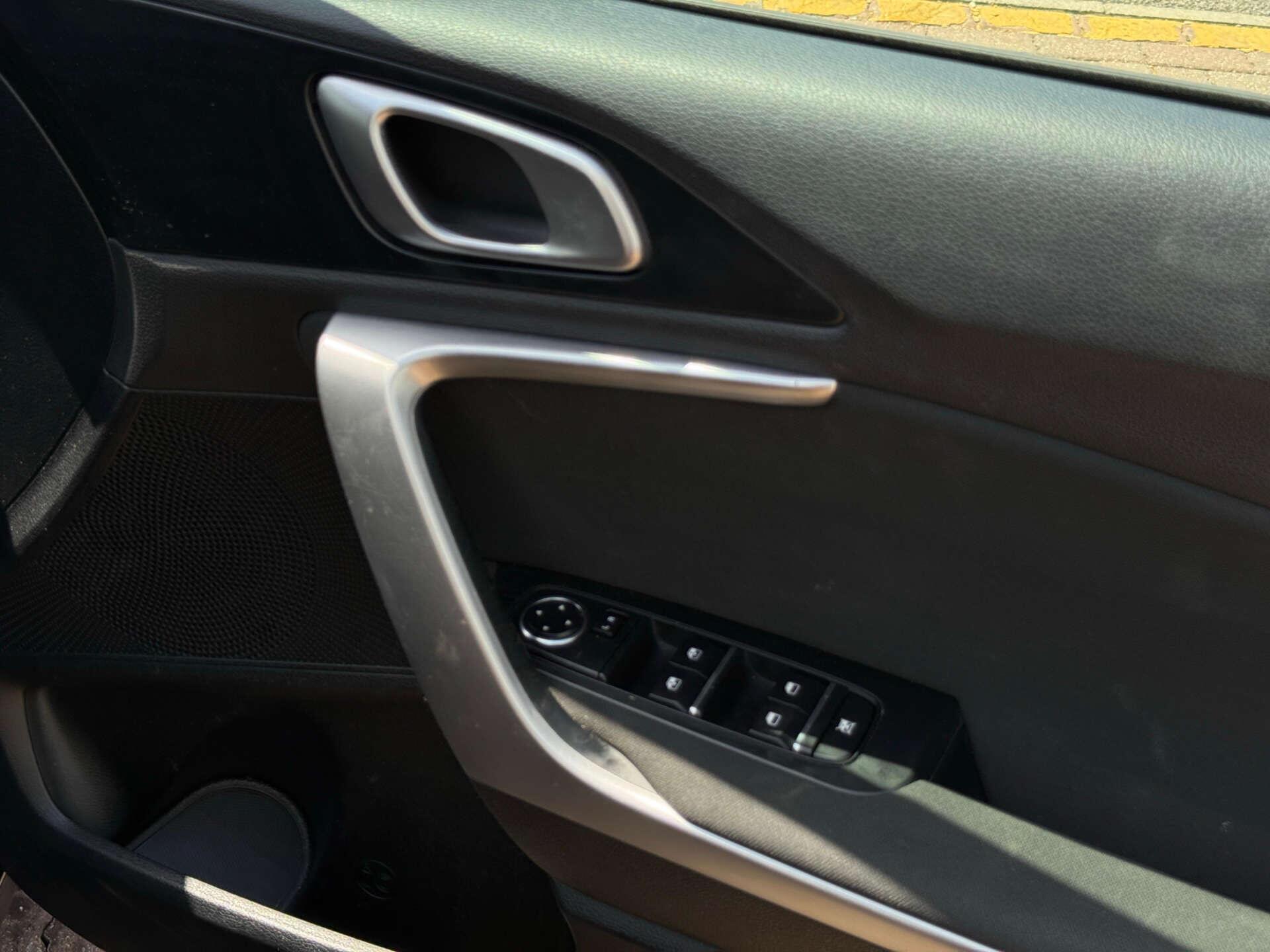 Kia Ceed view 35