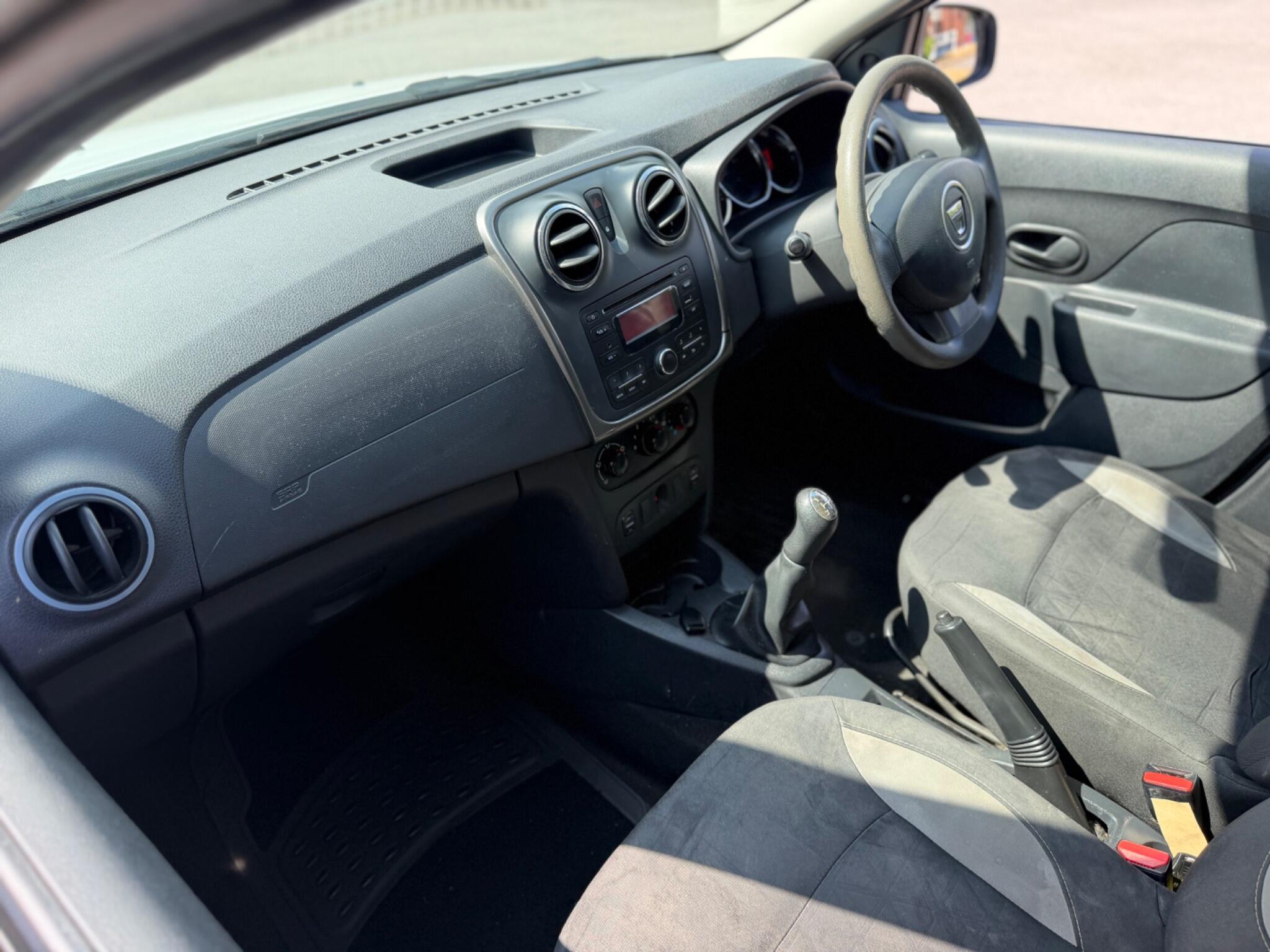 Dacia Sandero view 9