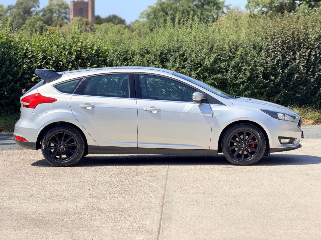 Ford Focus view 7
