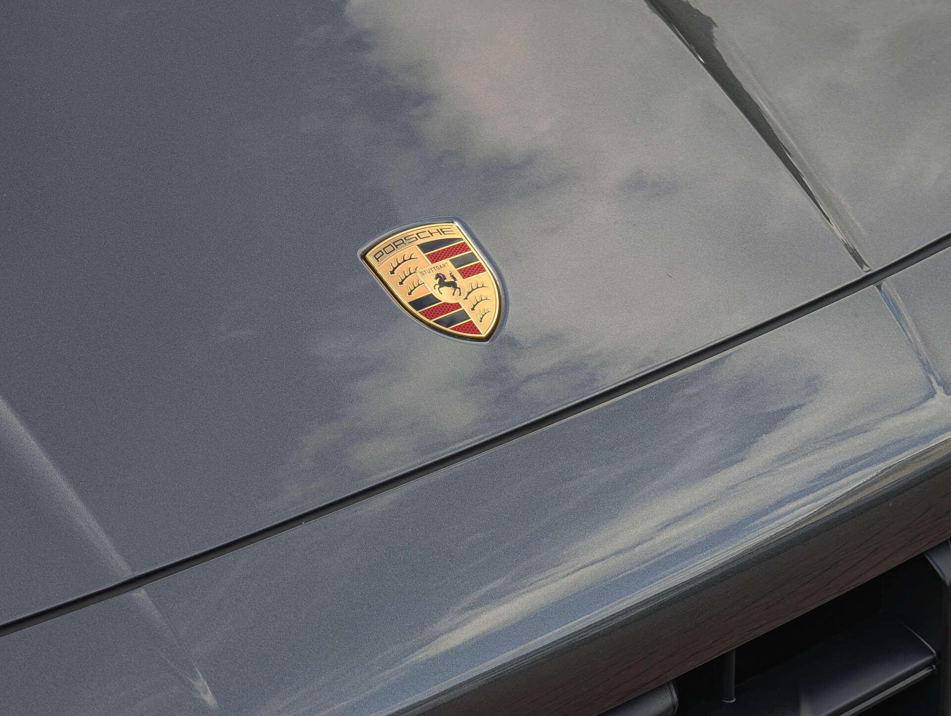 Porsche Cayenne view 10