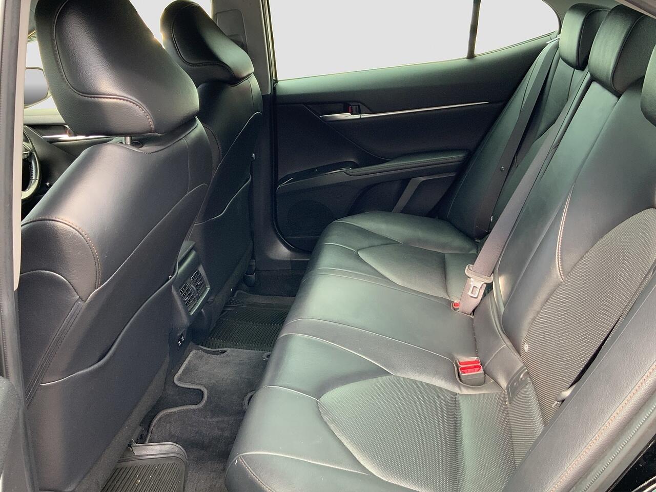 Toyota Camry view 17