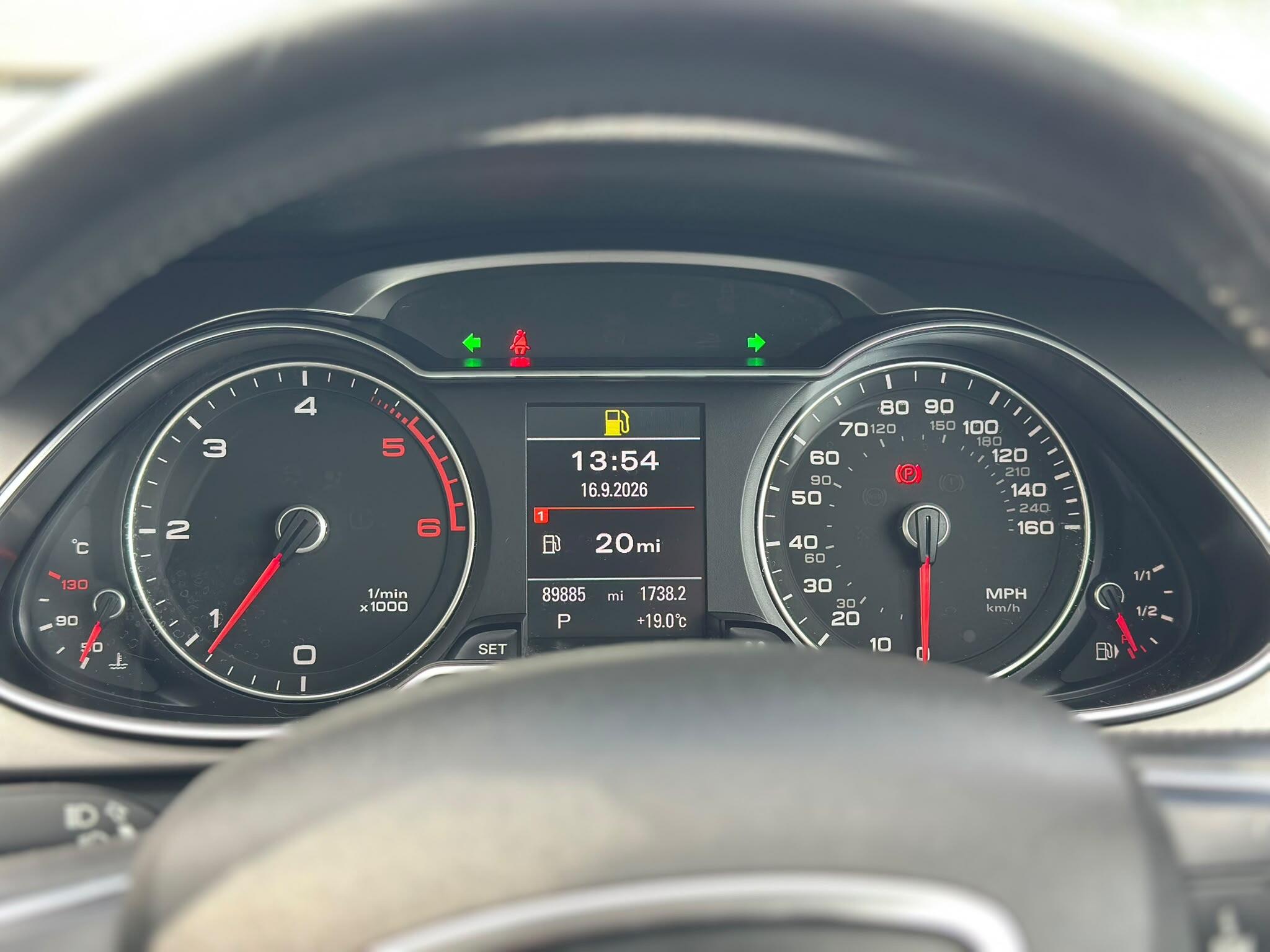 Audi A4 view 31