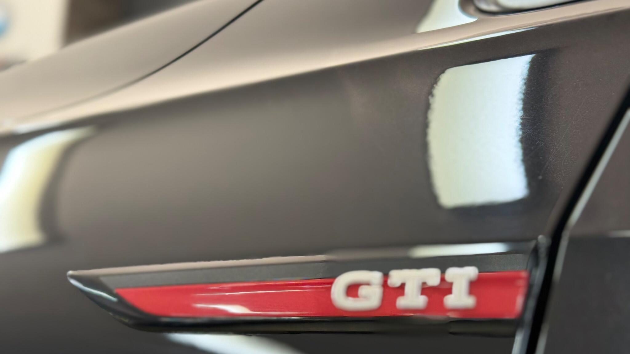 Volkswagen Golf view 50