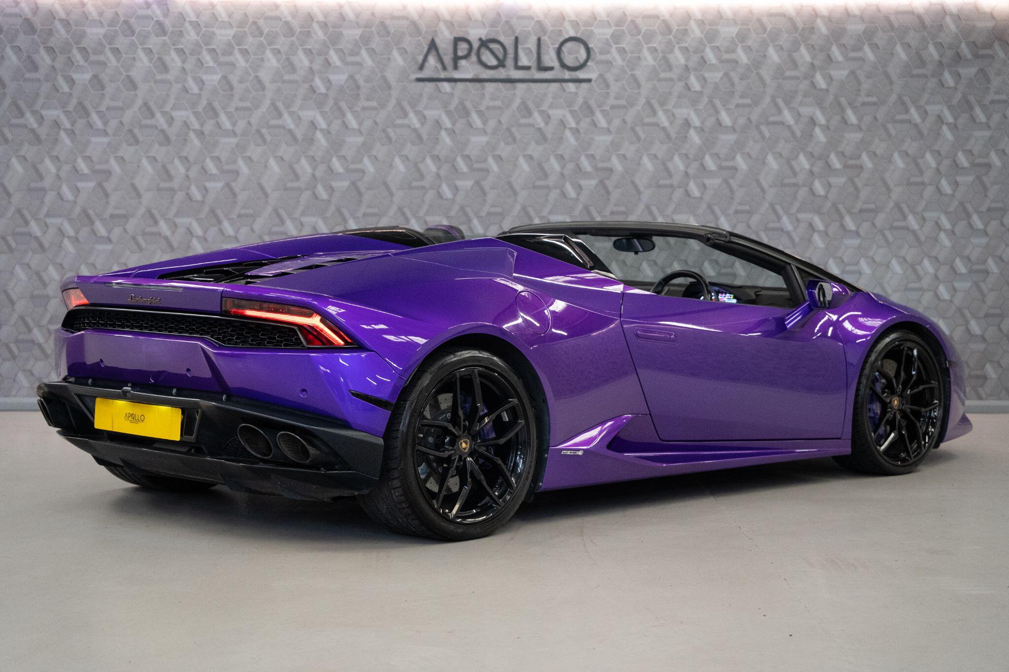 Lamborghini Huracan view 2