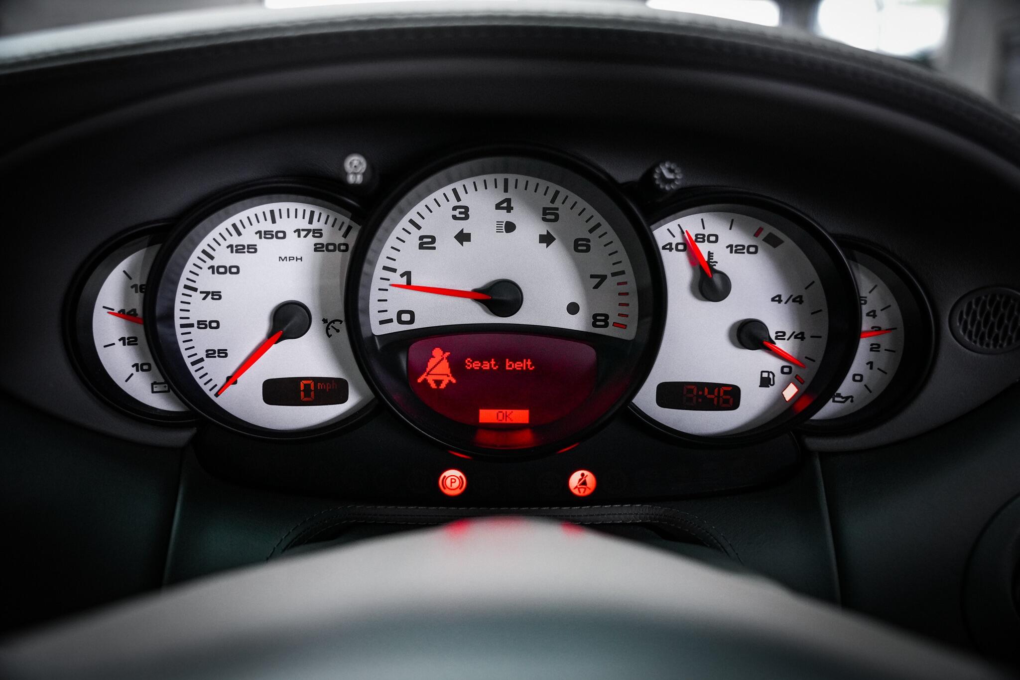 Porsche 911 view 21