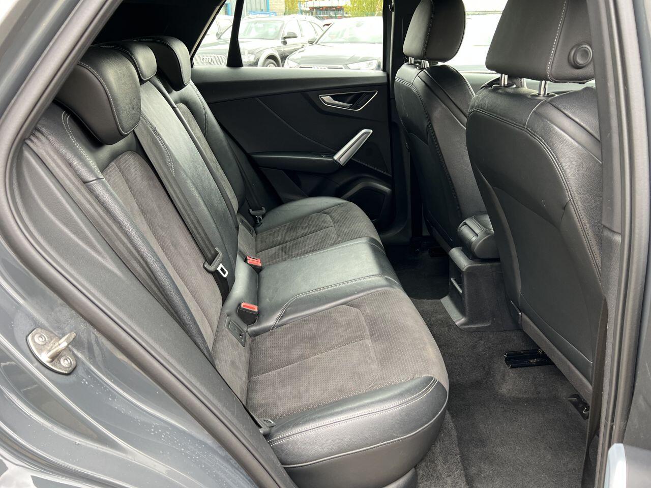 Audi Q2 view 18