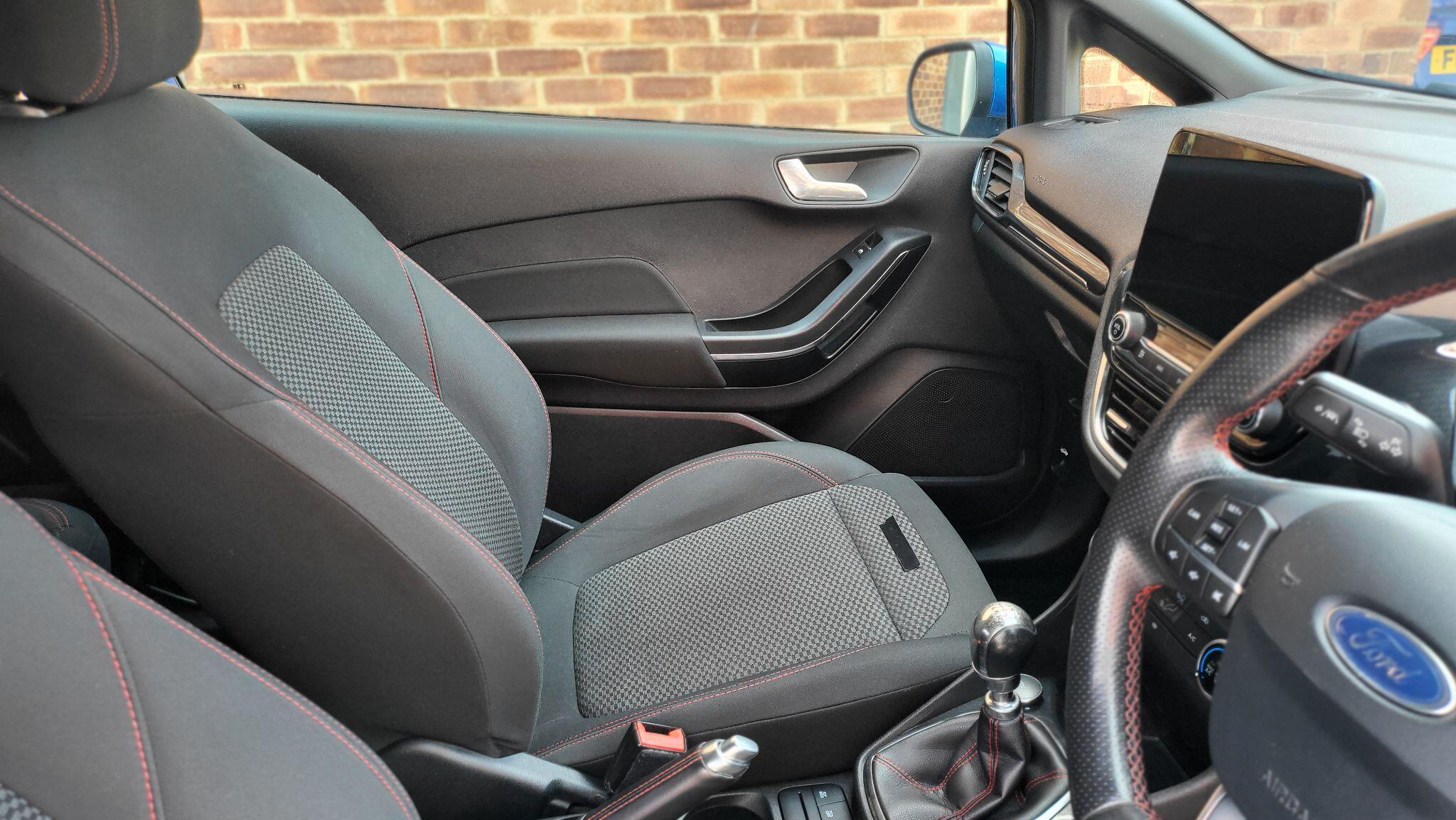 Ford Fiesta view 15