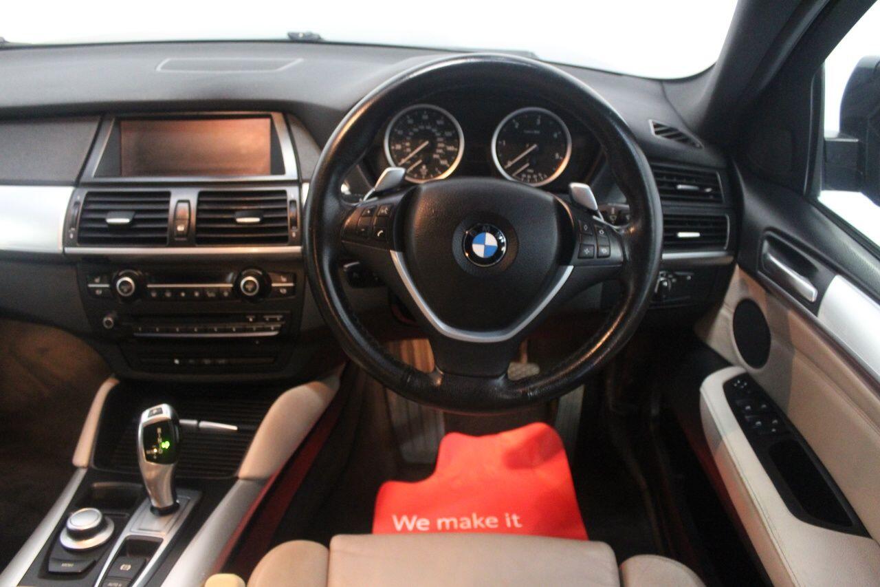 BMW X6 view 44