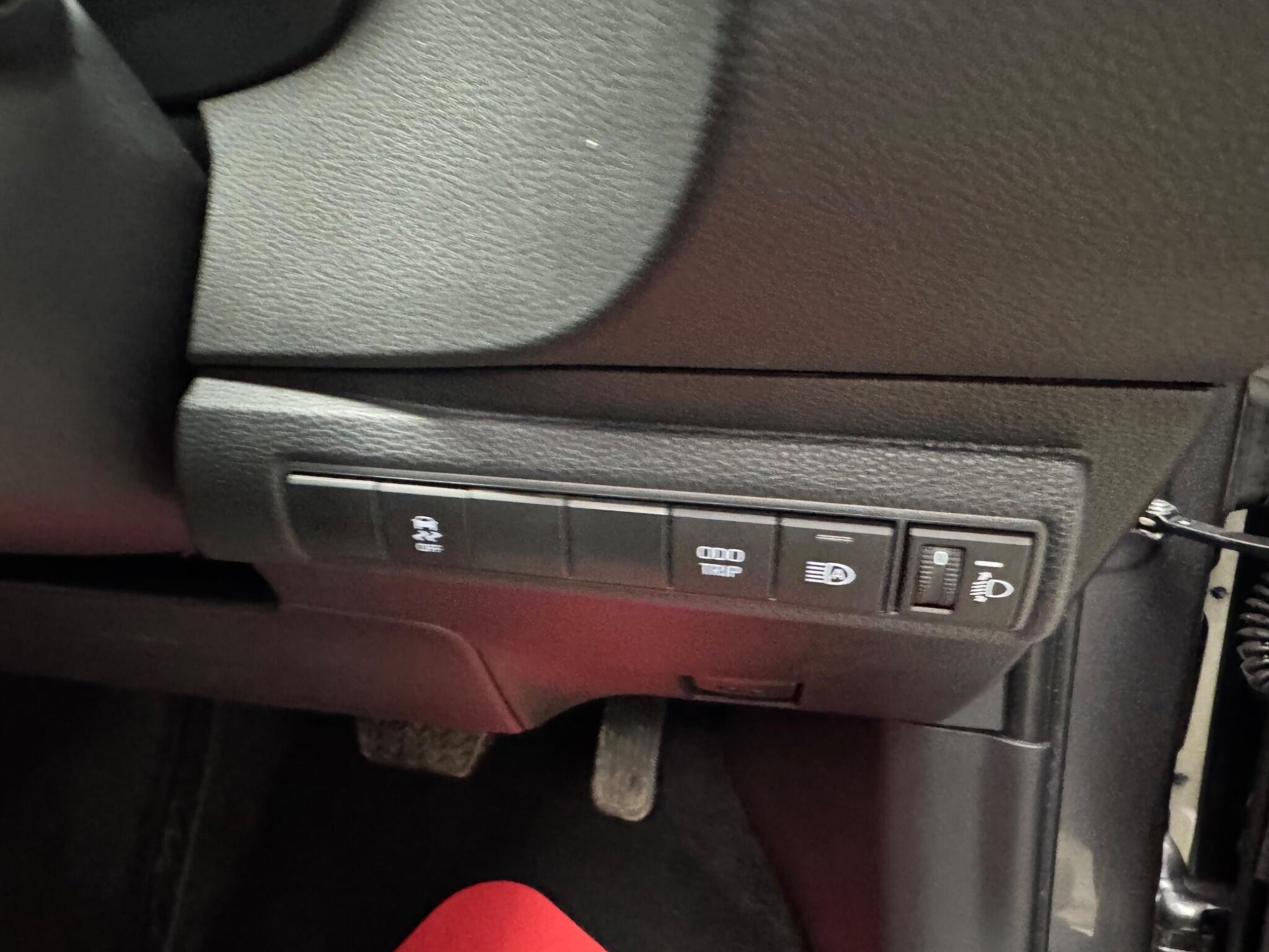 Toyota Corolla view 9