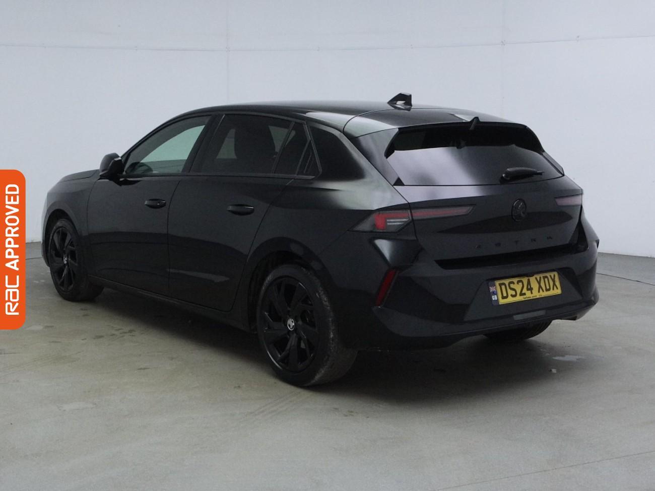 Vauxhall Astra view 4