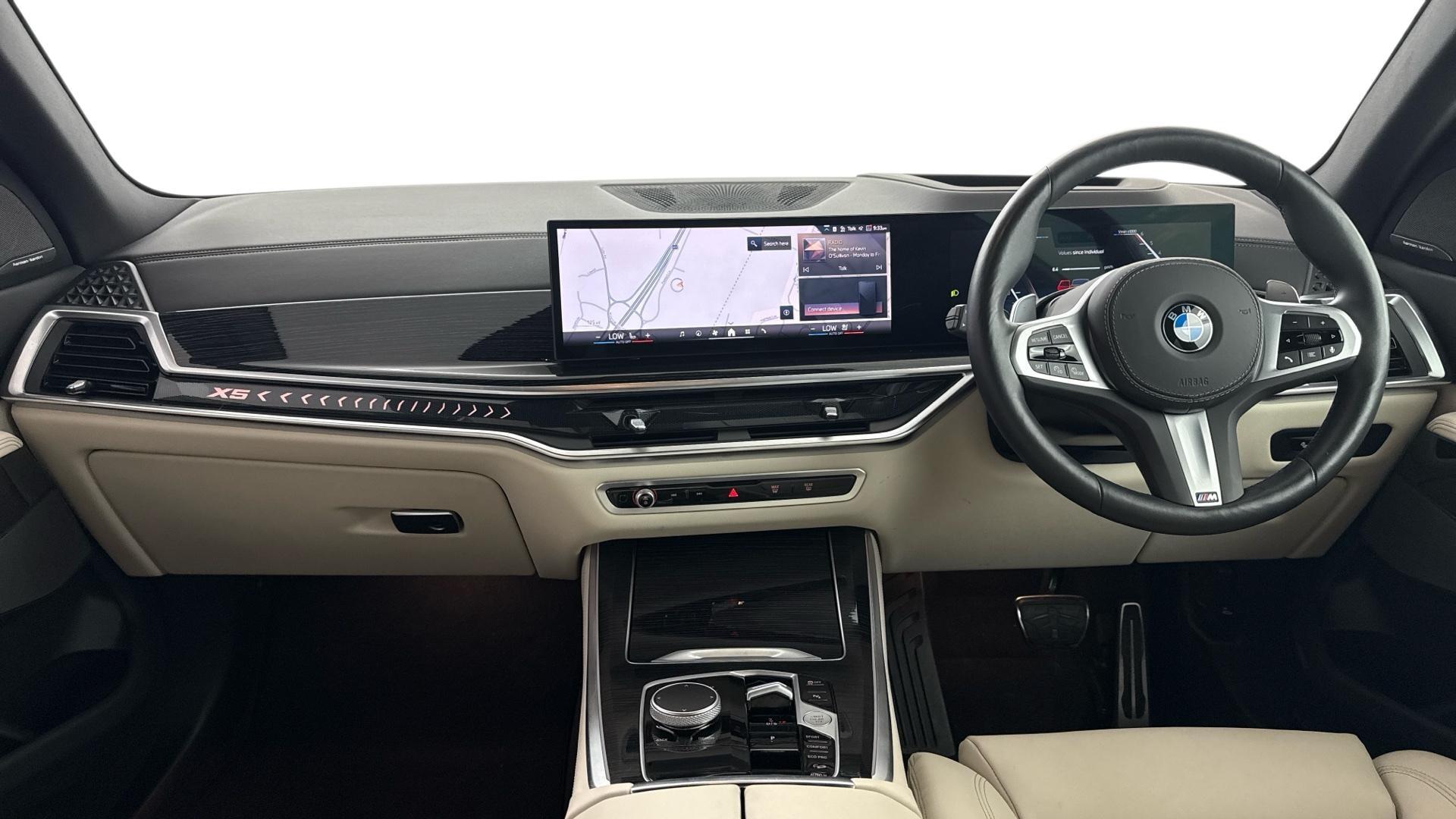 BMW X5 view 4