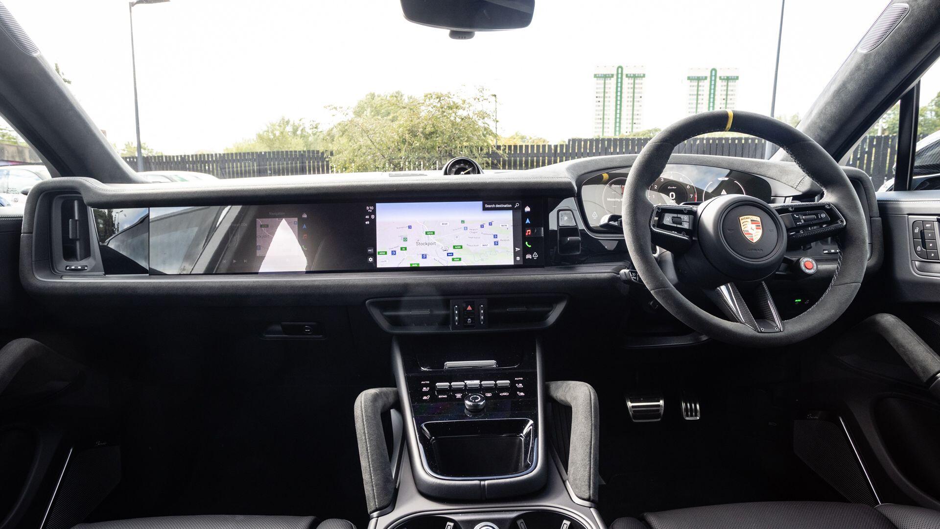 Porsche Cayenne view 11