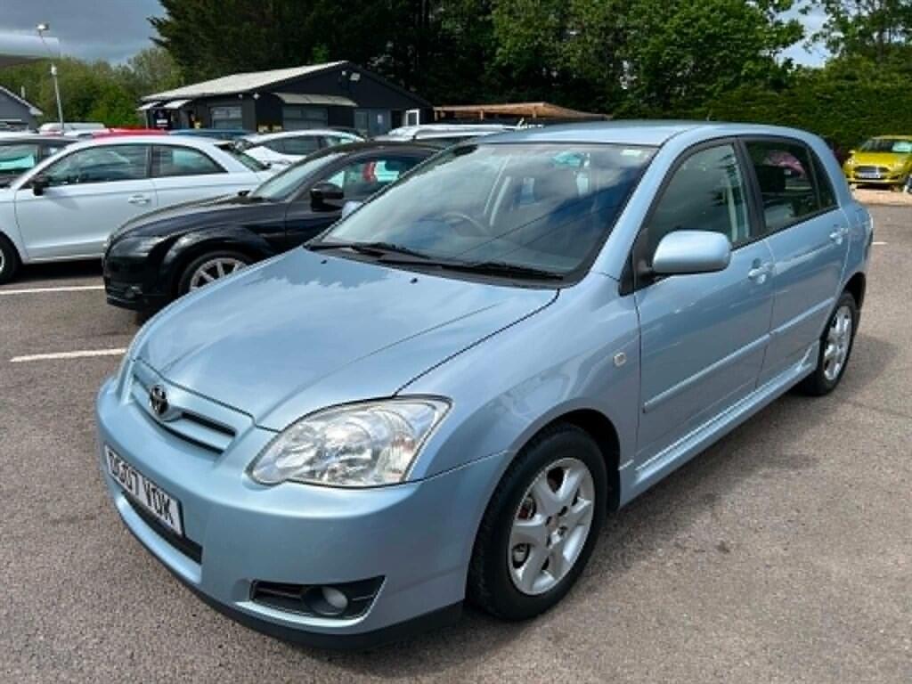 Toyota Corolla view 5