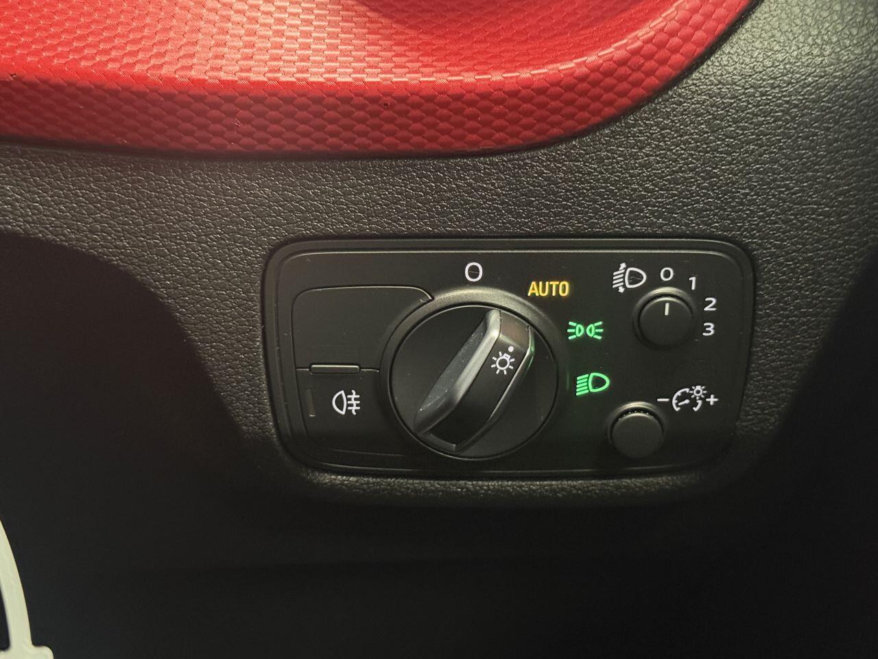Audi Q2 view 40