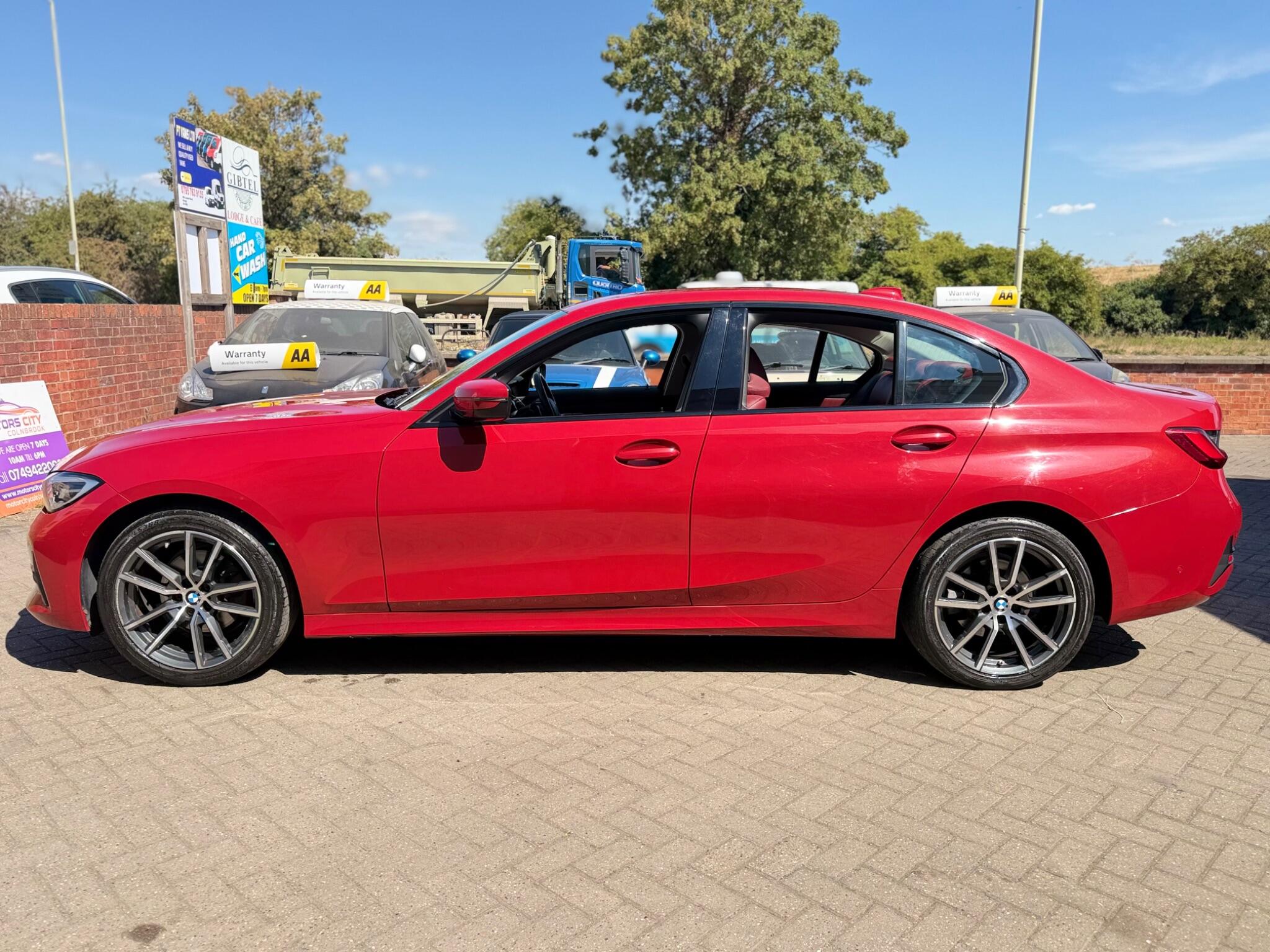 BMW 3 Series view 8
