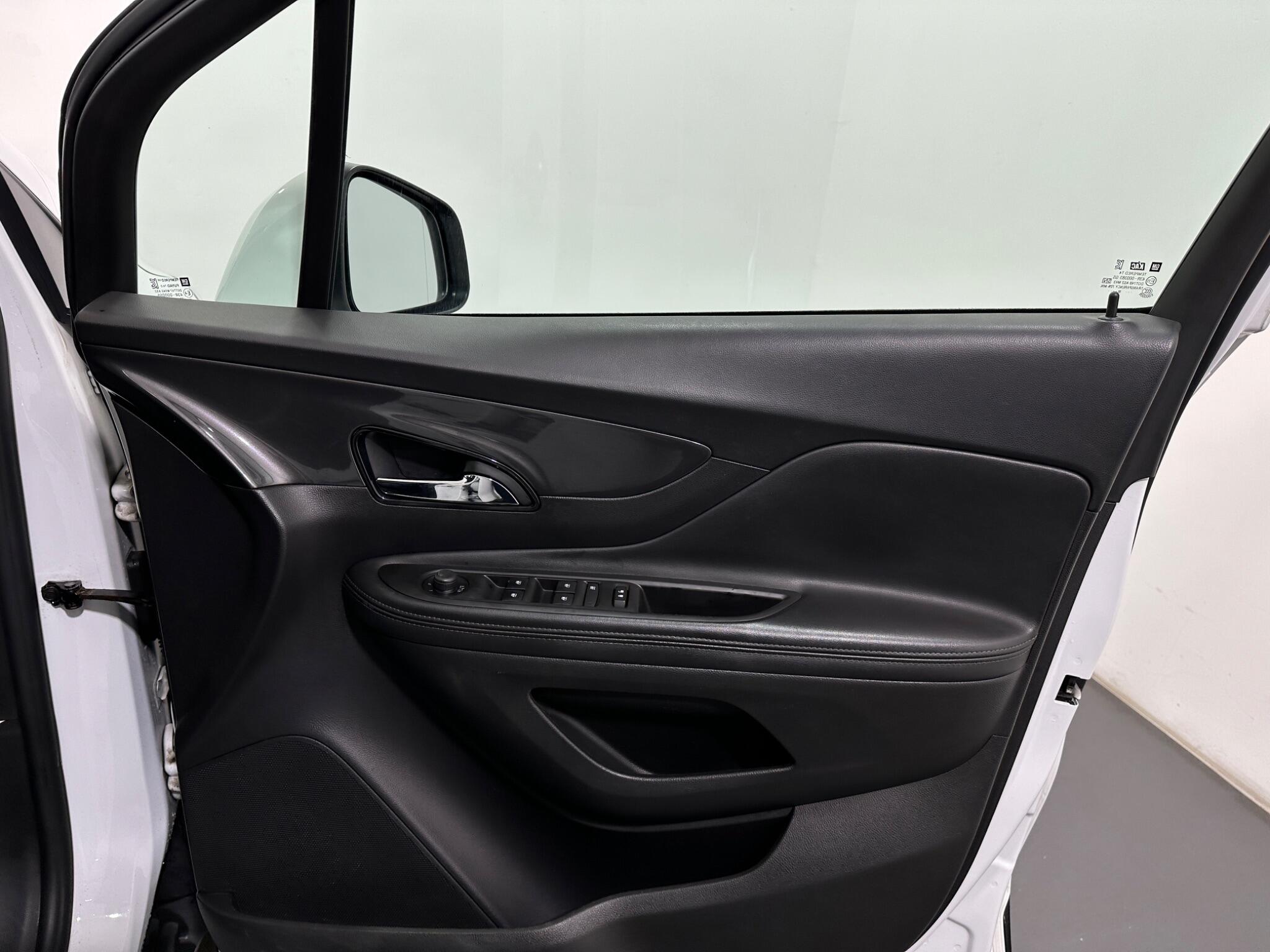 Vauxhall Mokka X view 32