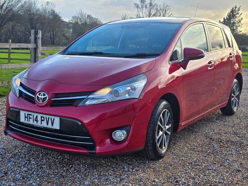 2014 Toyota Verso image 11