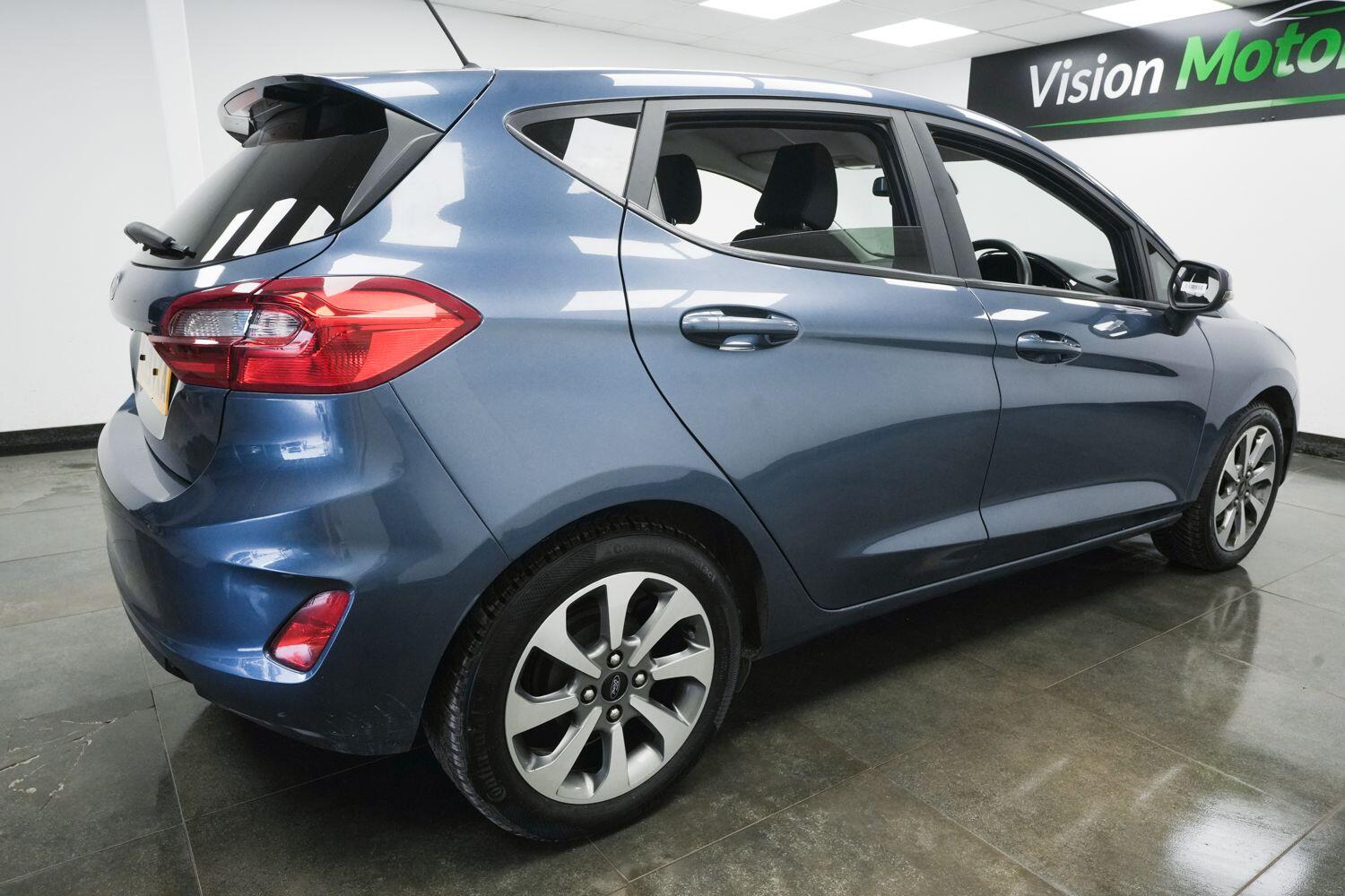 Ford Fiesta view 3