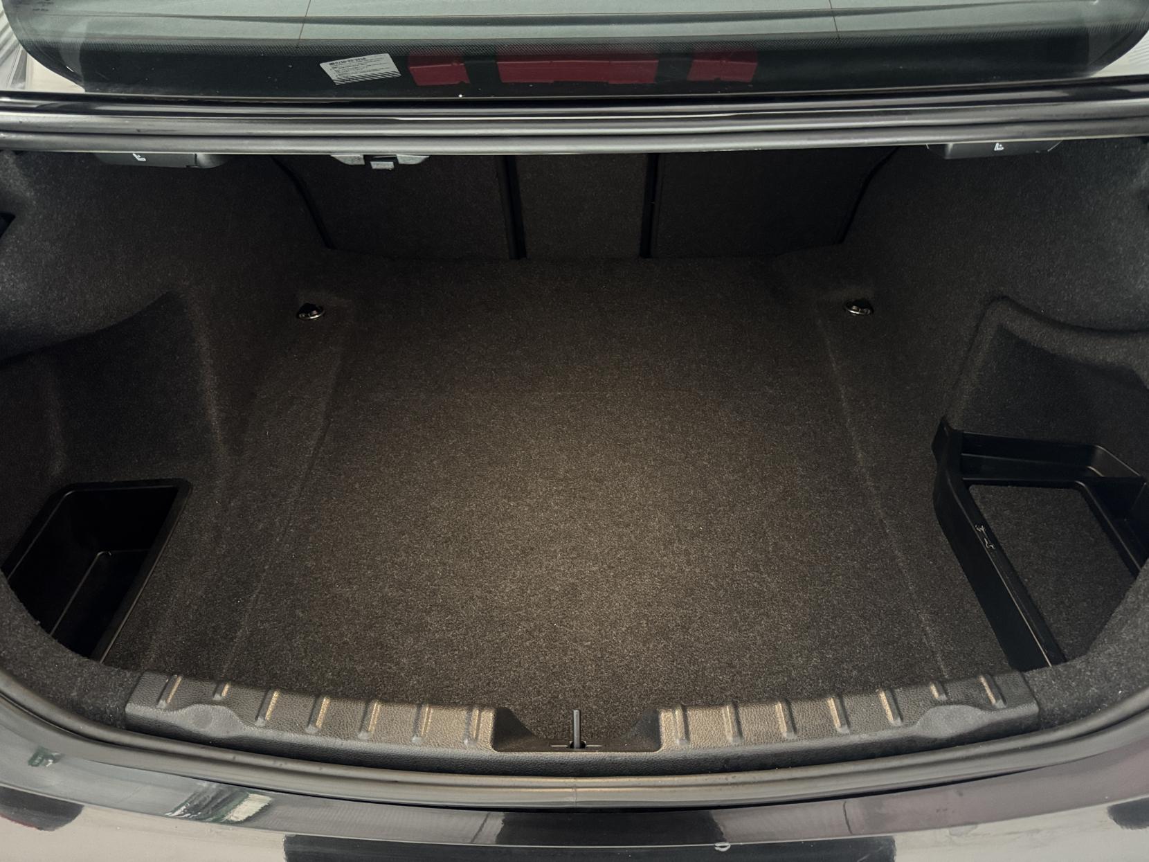 BMW 3 Series view 78