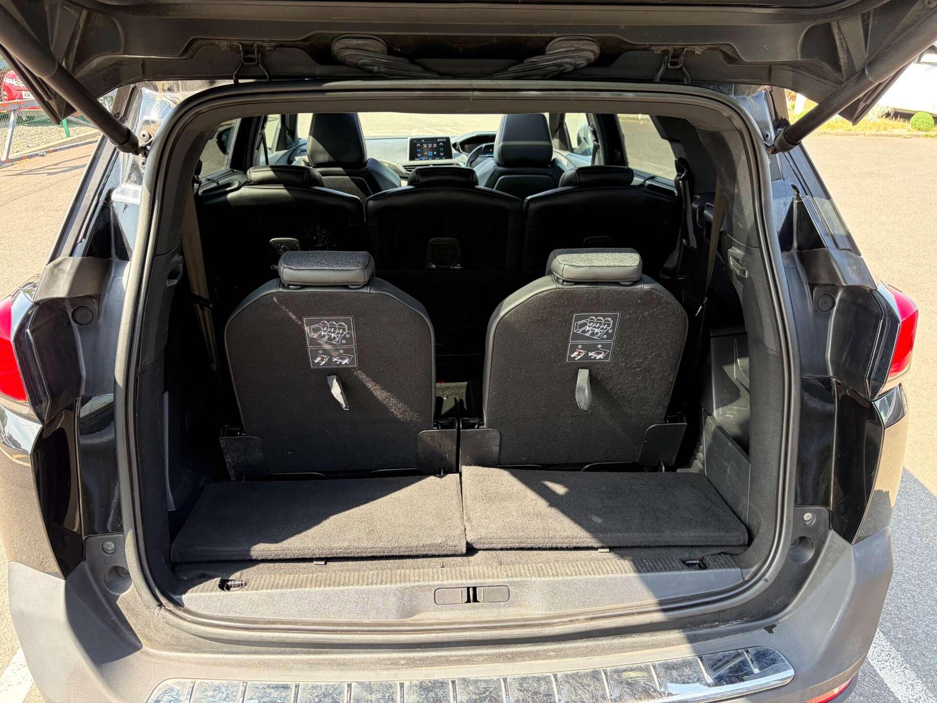 Peugeot 5008 view 25