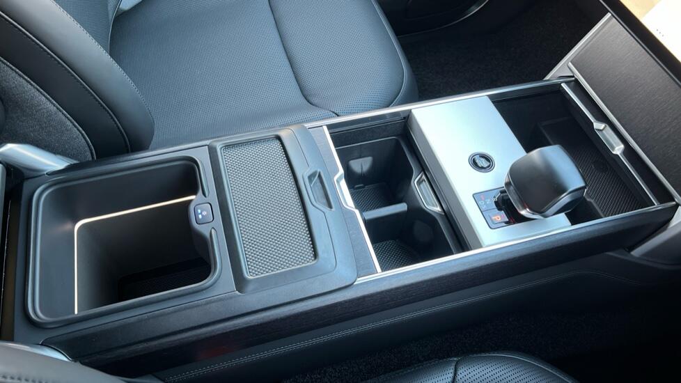 Land Rover Range Rover view 26