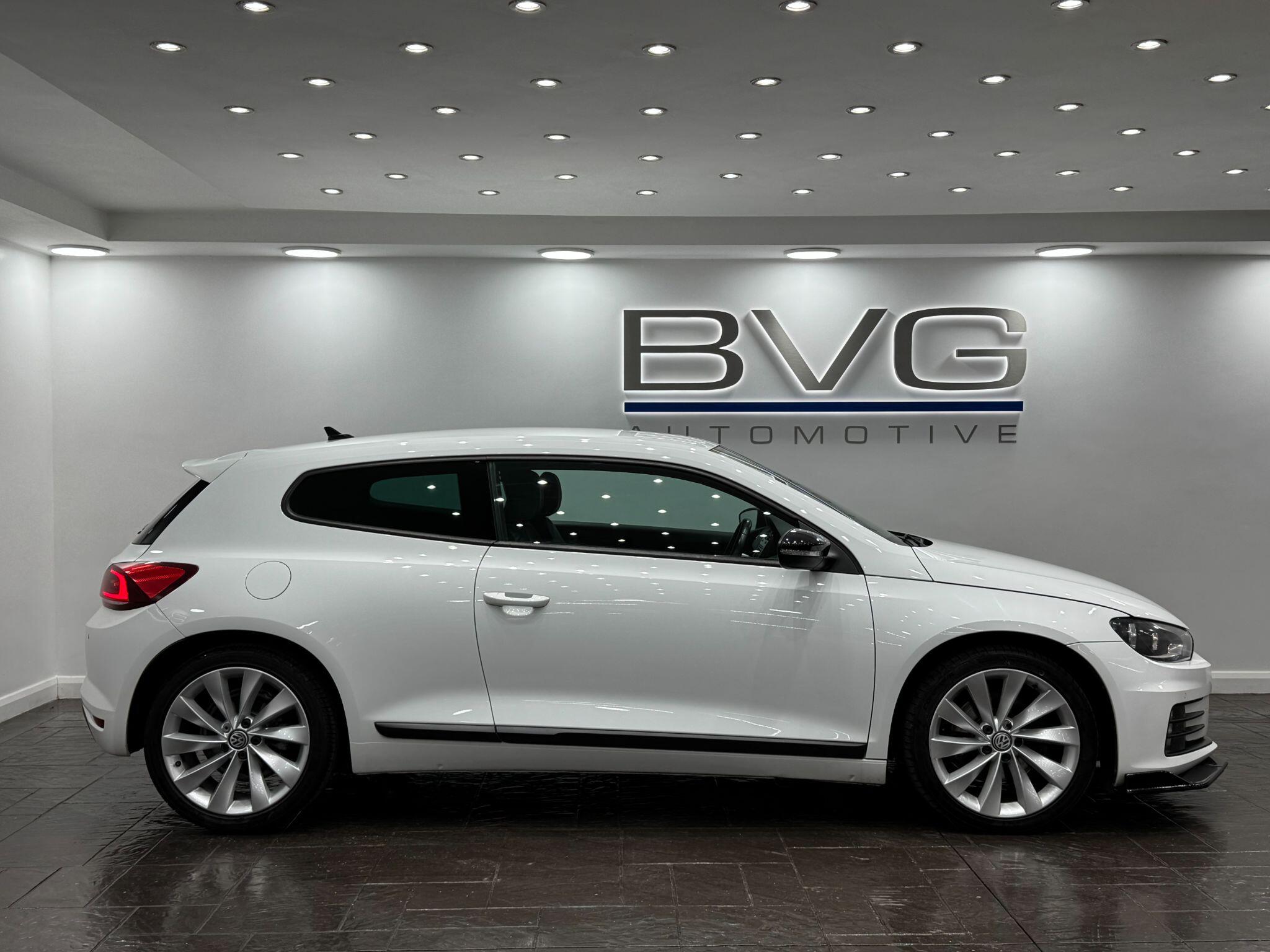 Volkswagen Scirocco view 7