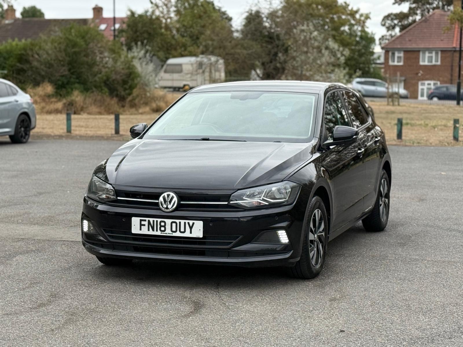 Volkswagen Polo view 4