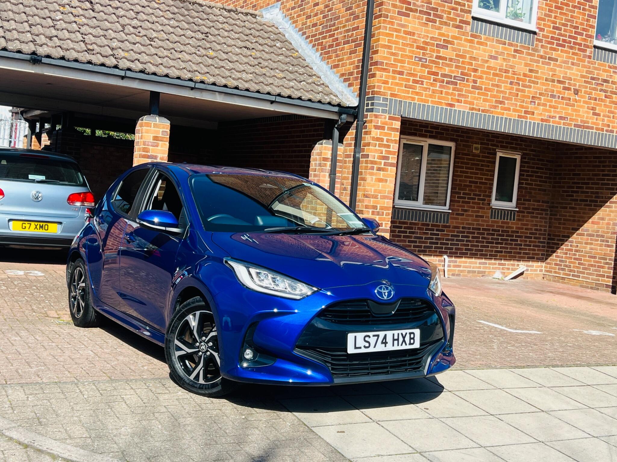 Toyota Yaris view 15