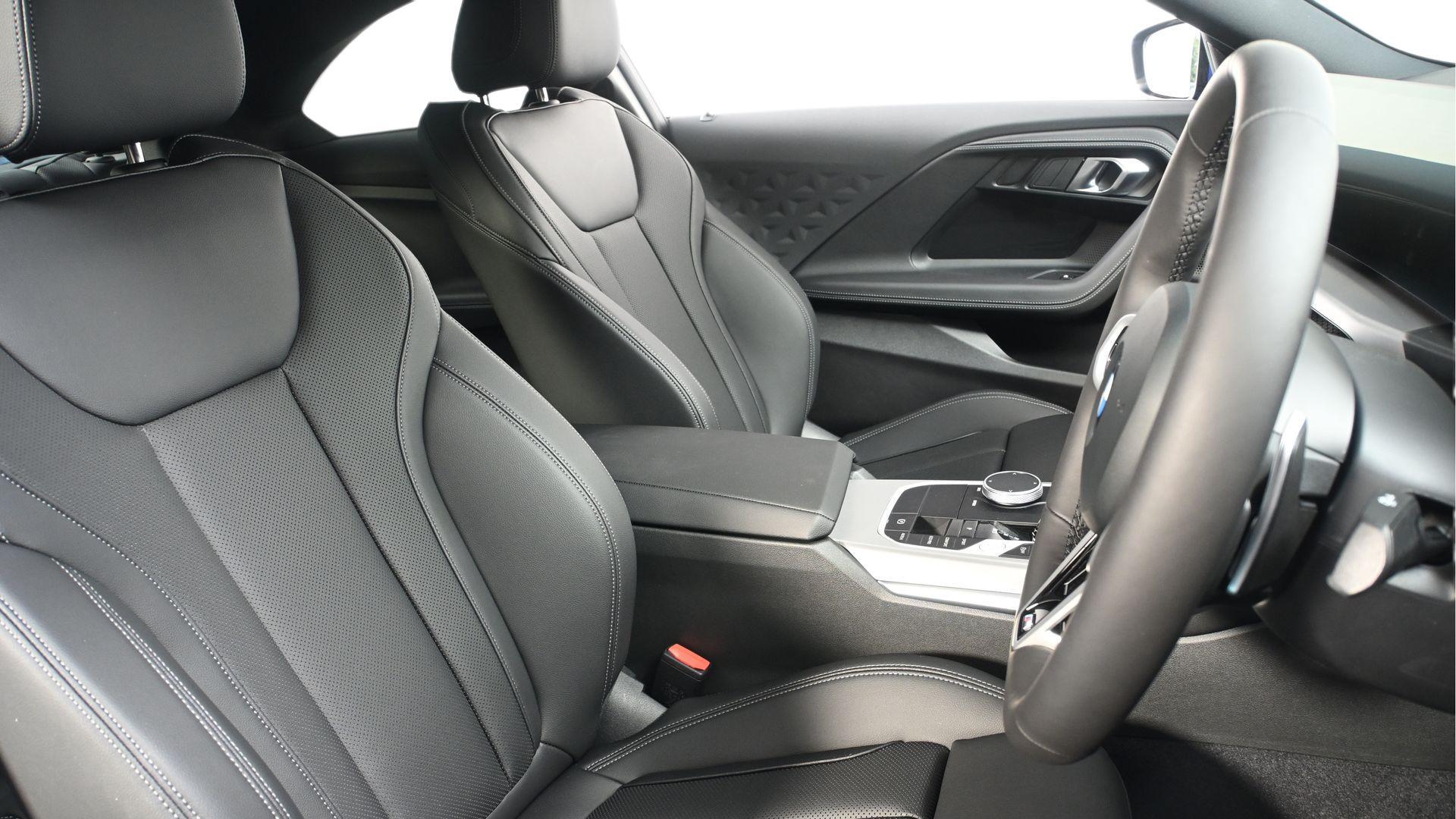 BMW 2 Series view 11
