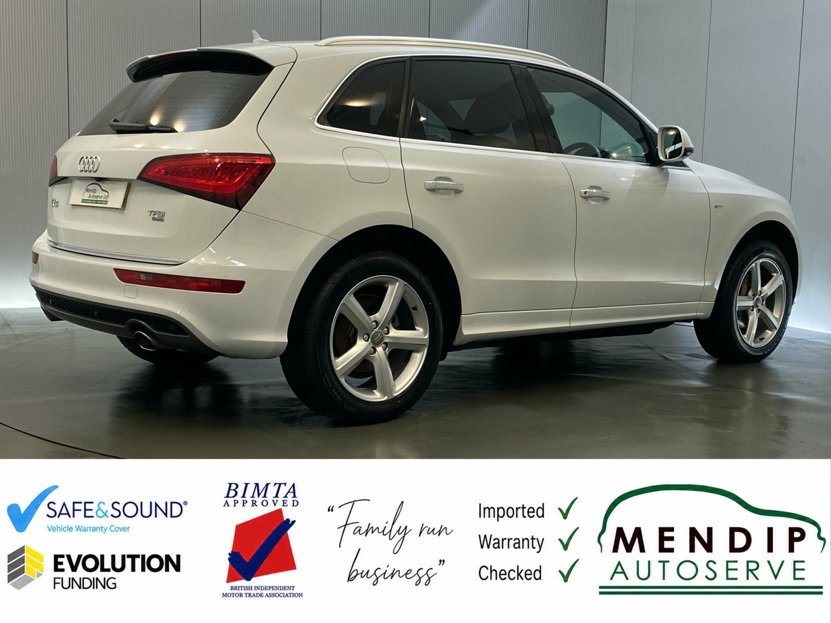 Audi Q5 view 15